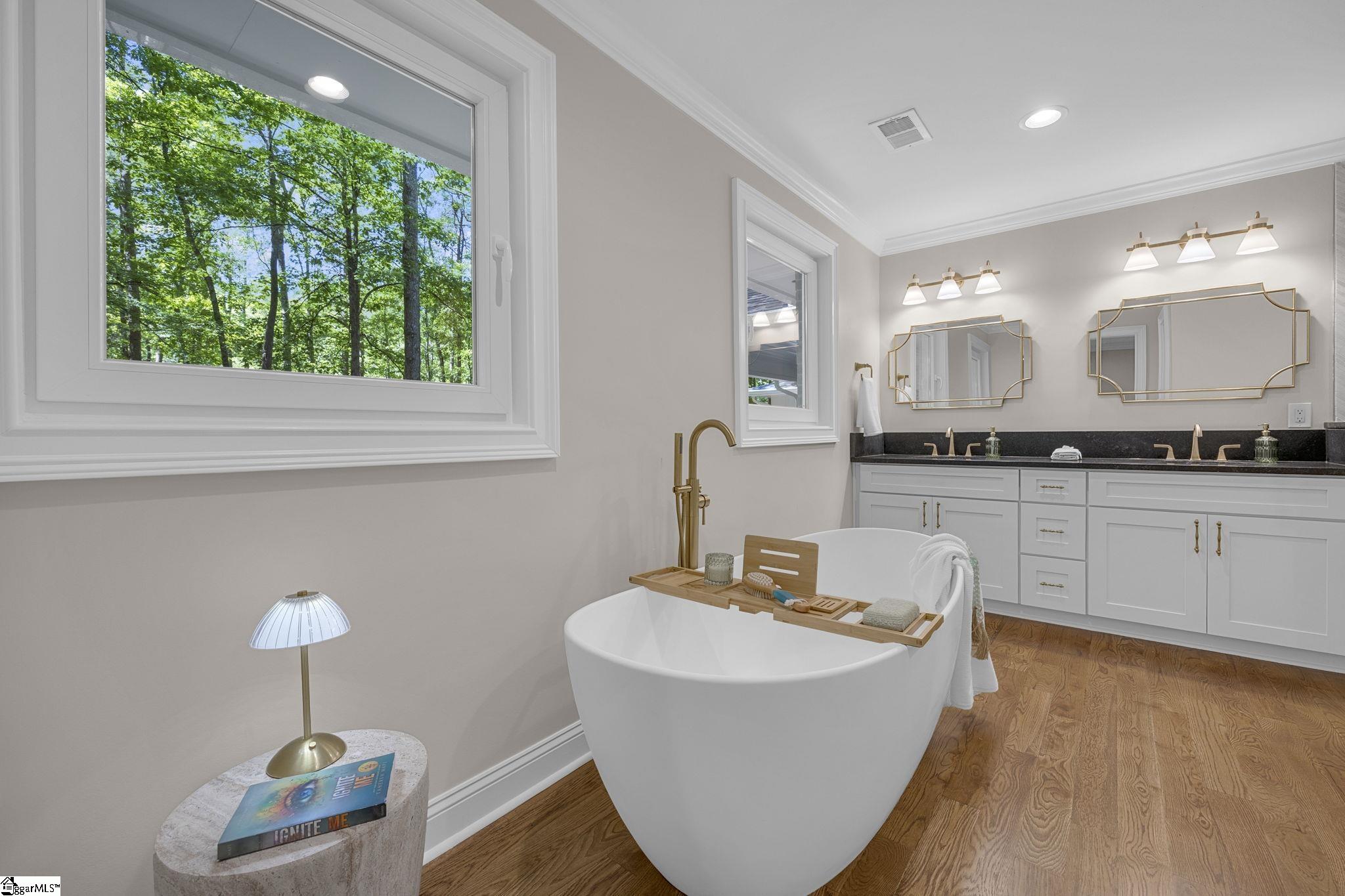 128 Edgecombe Road Property Photo 31