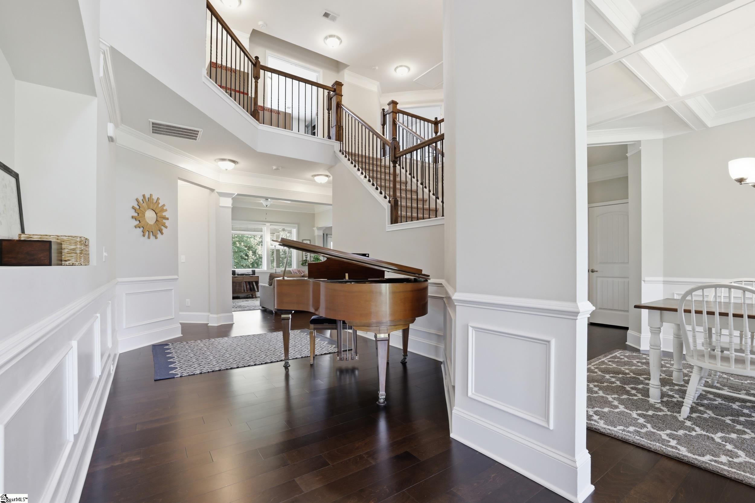5 Vineyard Way Property Photo 3