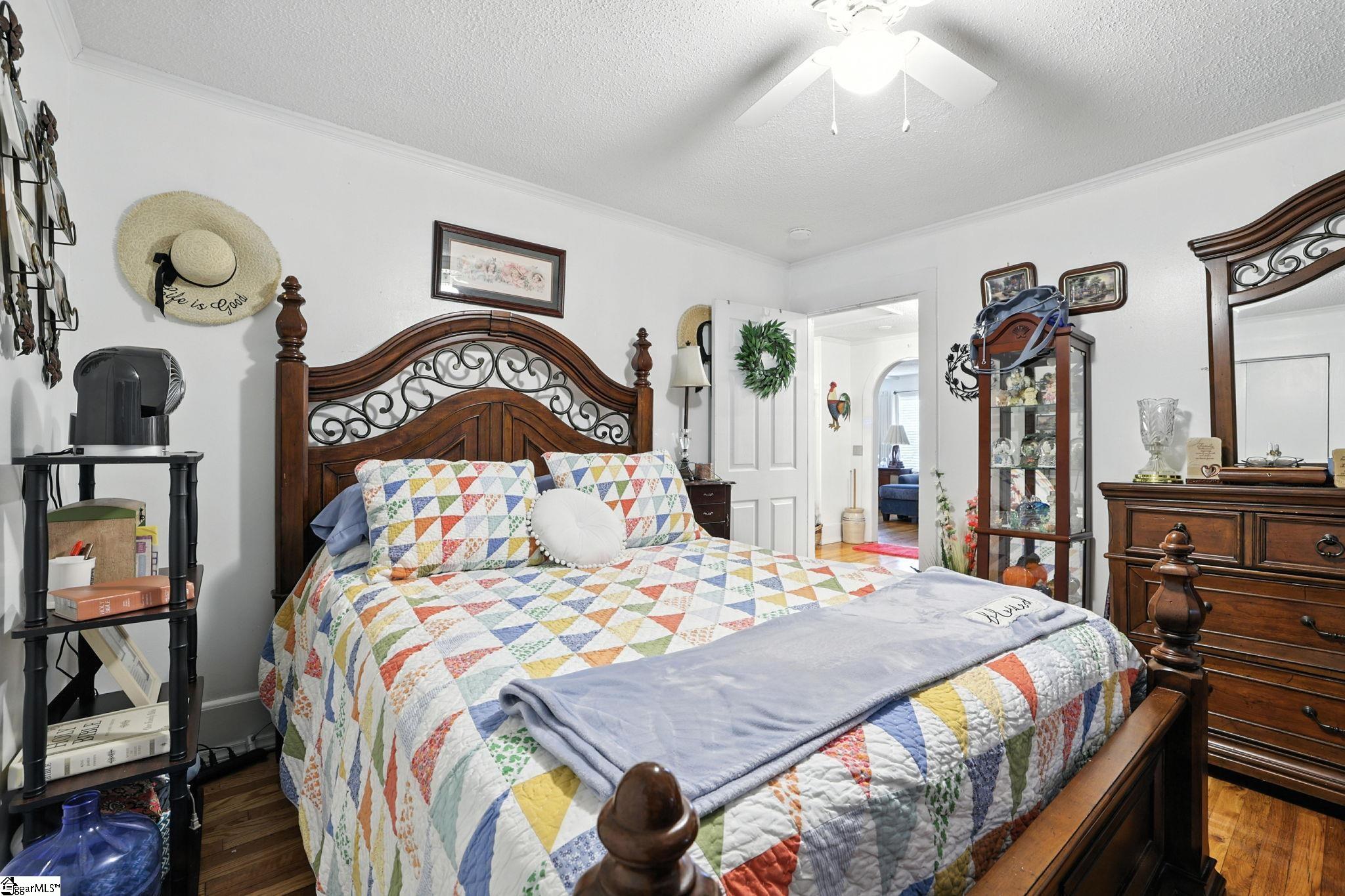 303 Poplar Street Property Photo 7