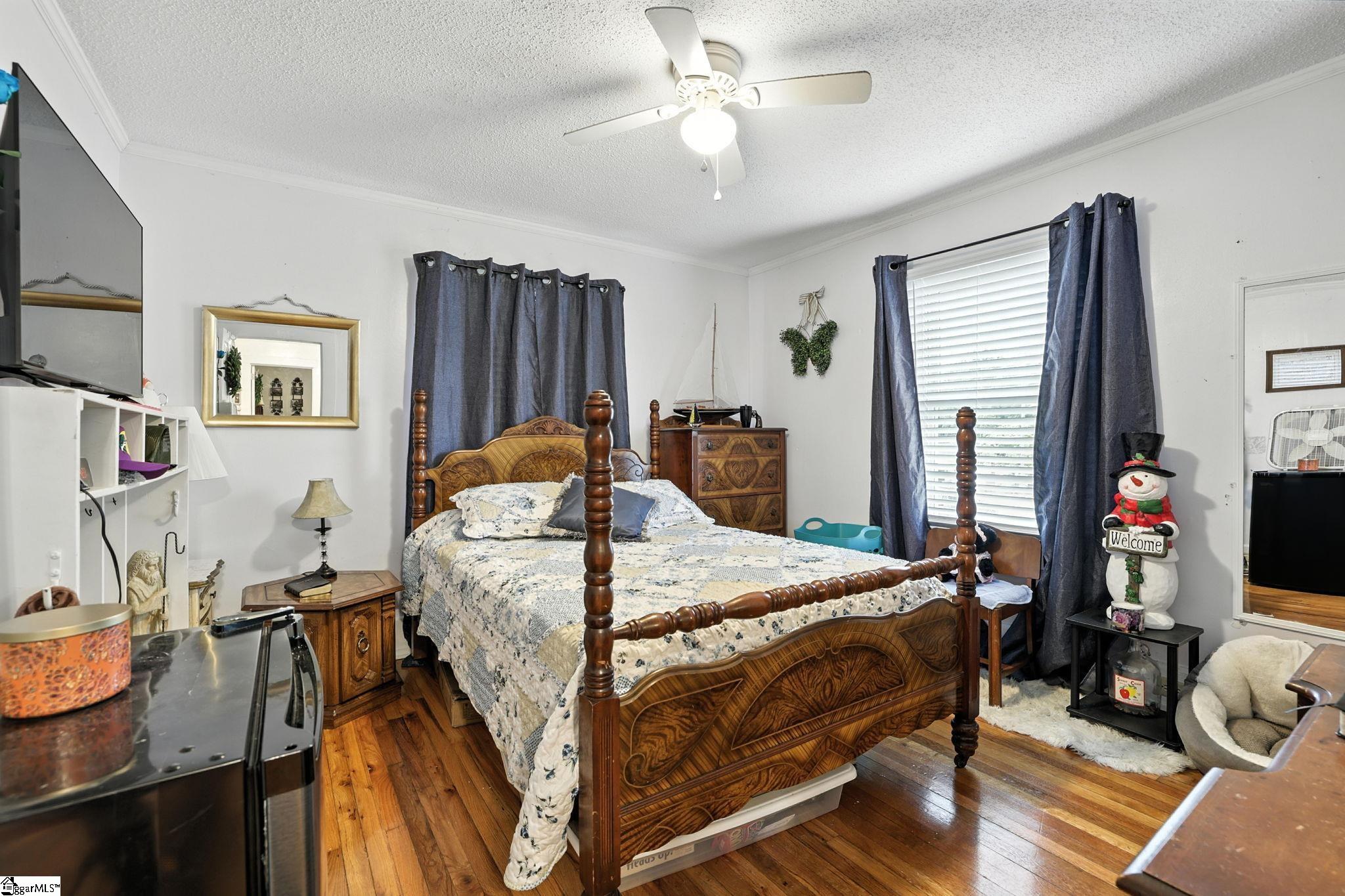 303 Poplar Street Property Photo 8