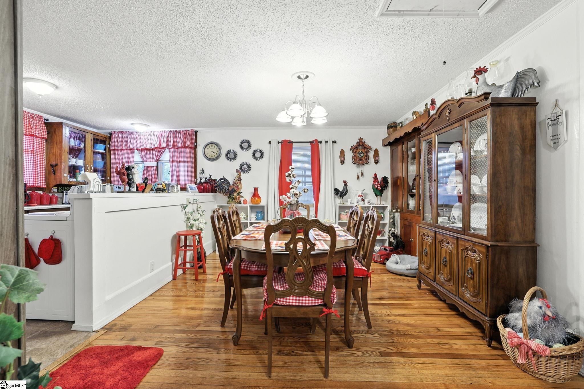 303 Poplar Street Property Photo 10