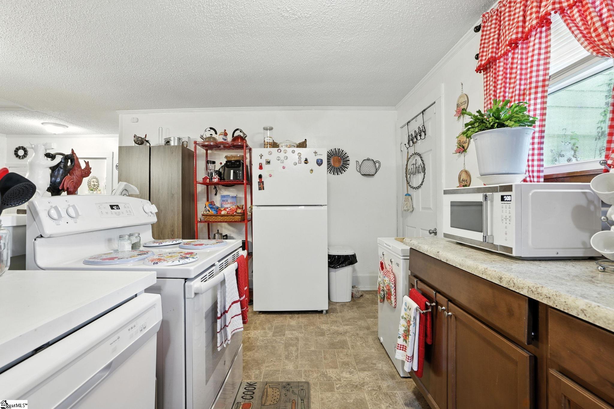 303 Poplar Street Property Photo 13
