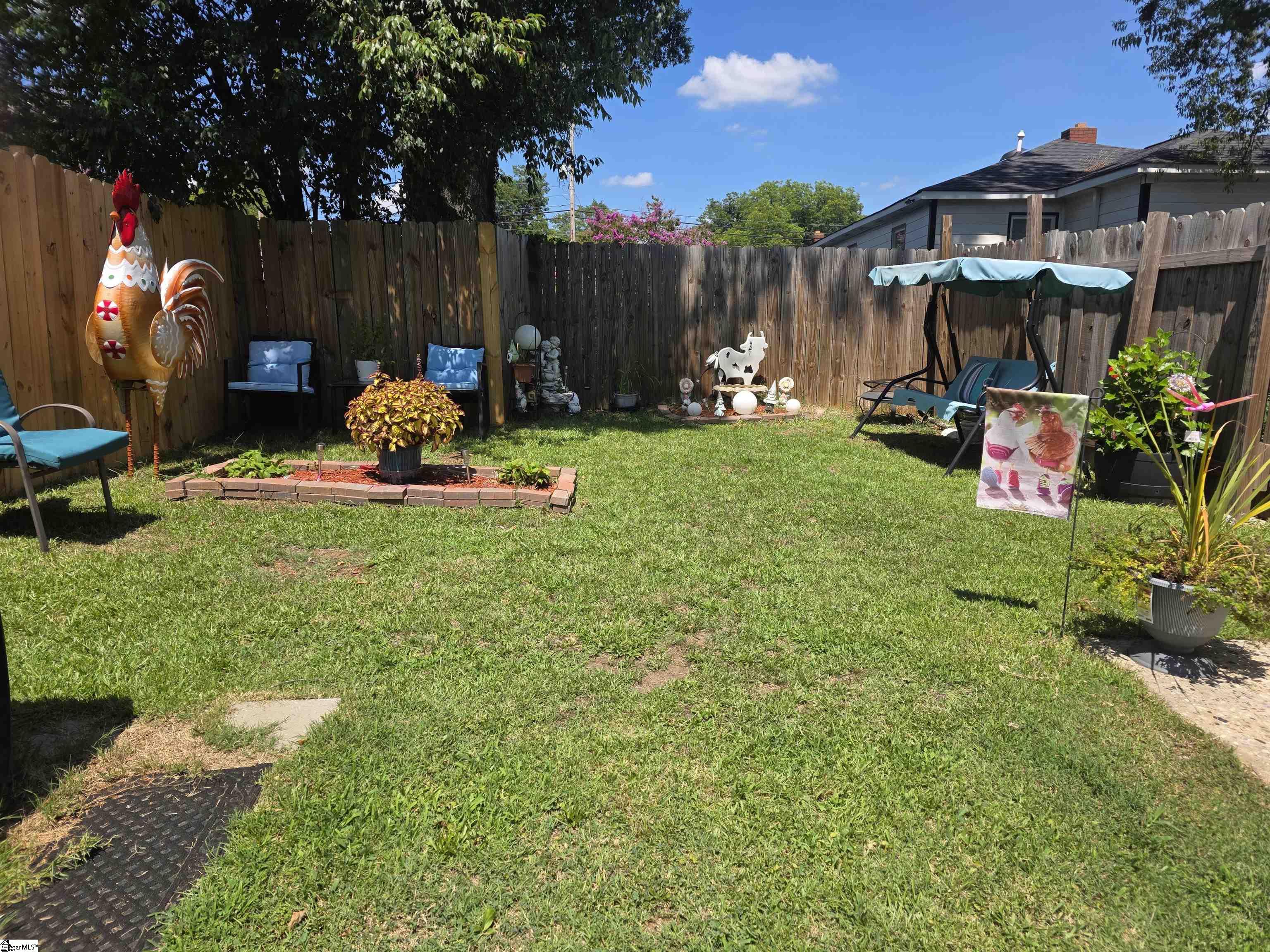 303 Poplar Street Property Photo 16