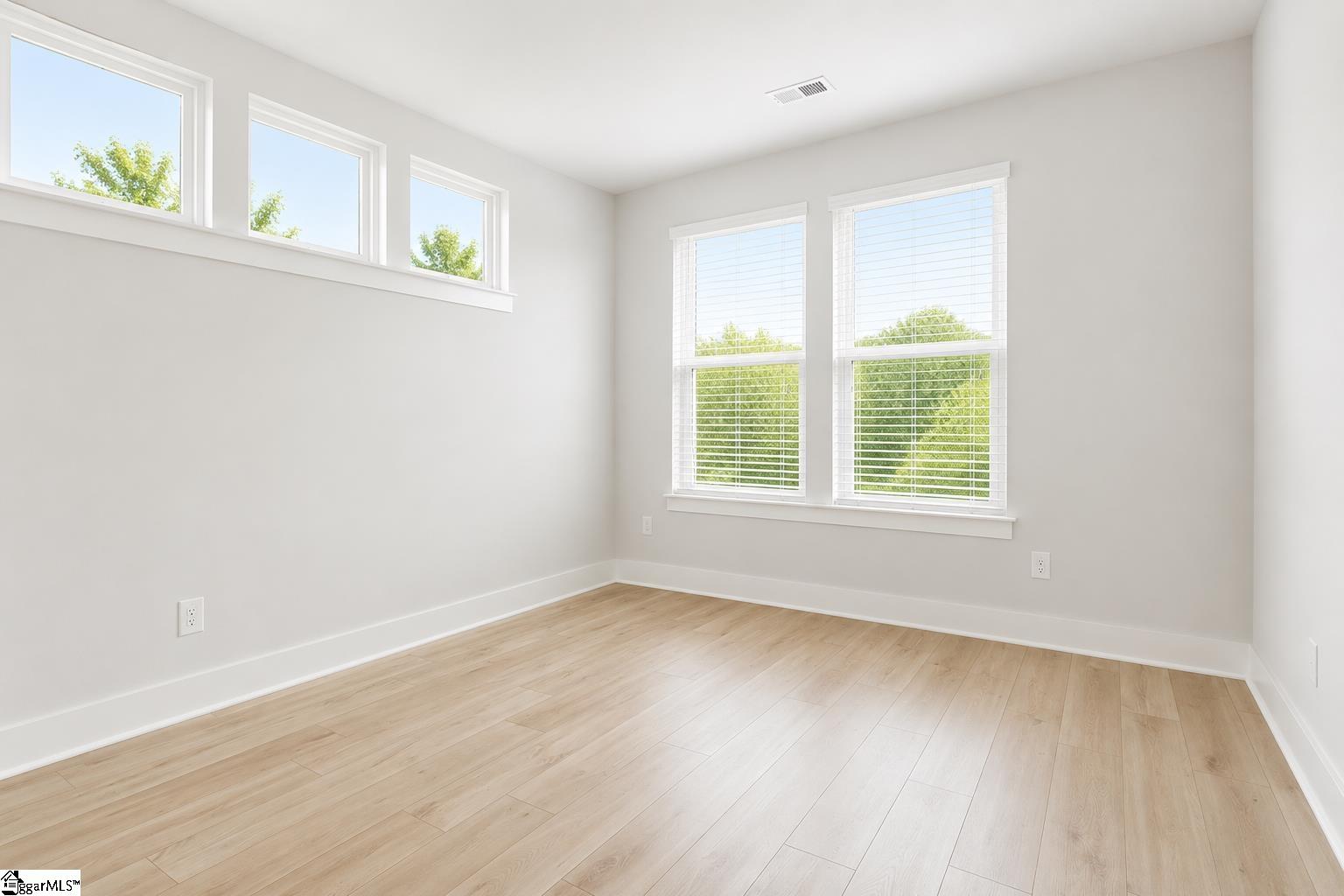 221 Woodhouse Way Property Photo 10
