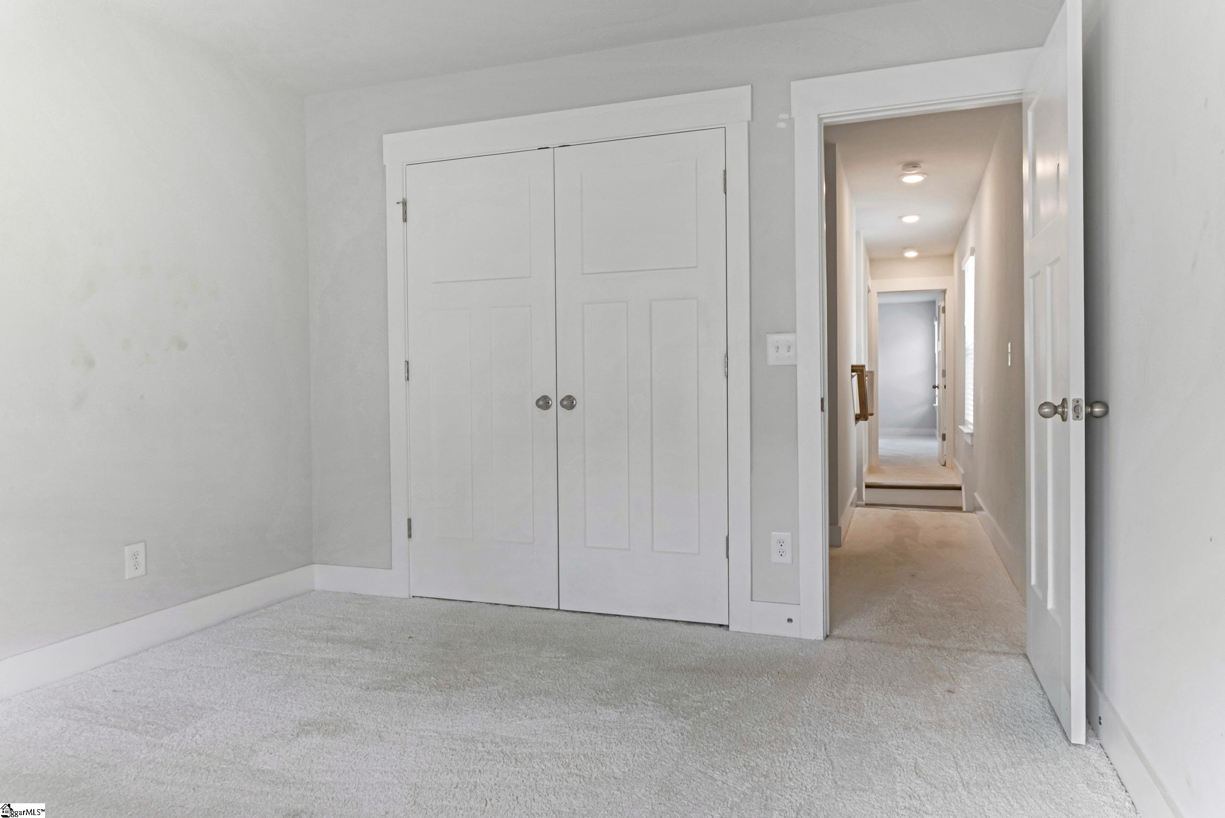 221 Woodhouse Way Property Photo 20
