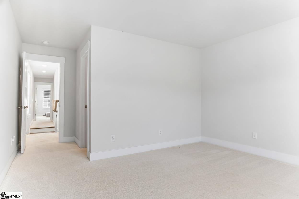 221 Woodhouse Way Property Photo 23
