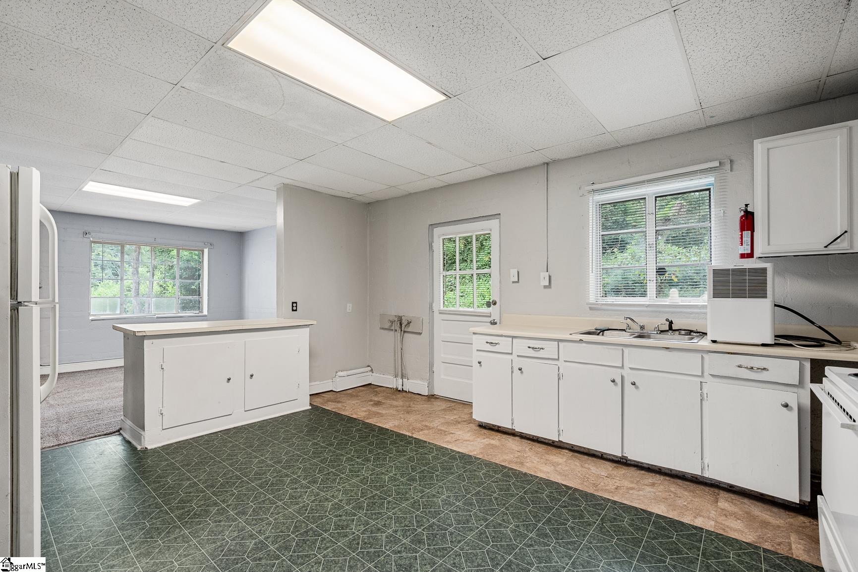 7 Edgewood Drive Property Photo 6