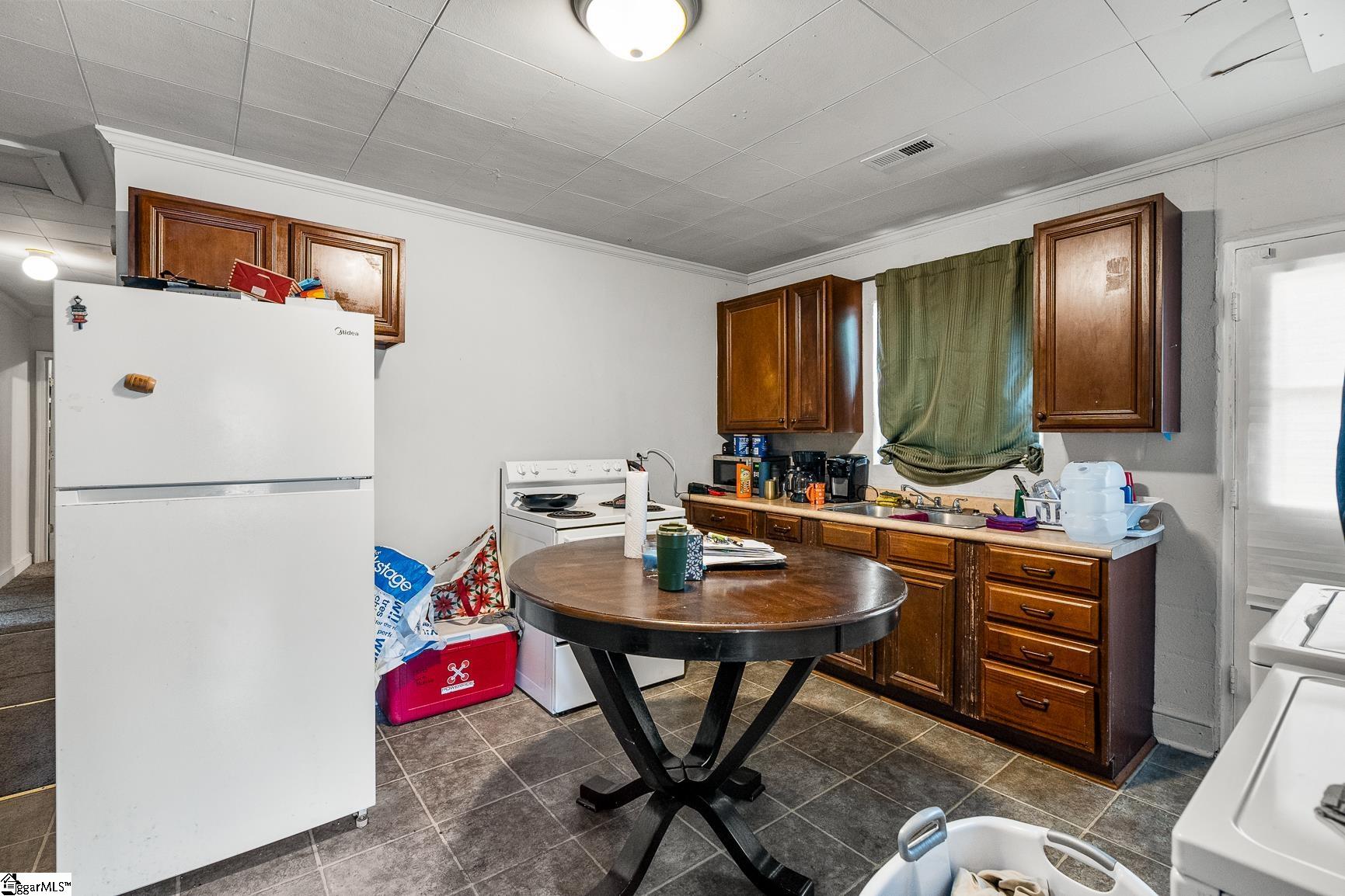 7 Edgewood Drive Property Photo 10