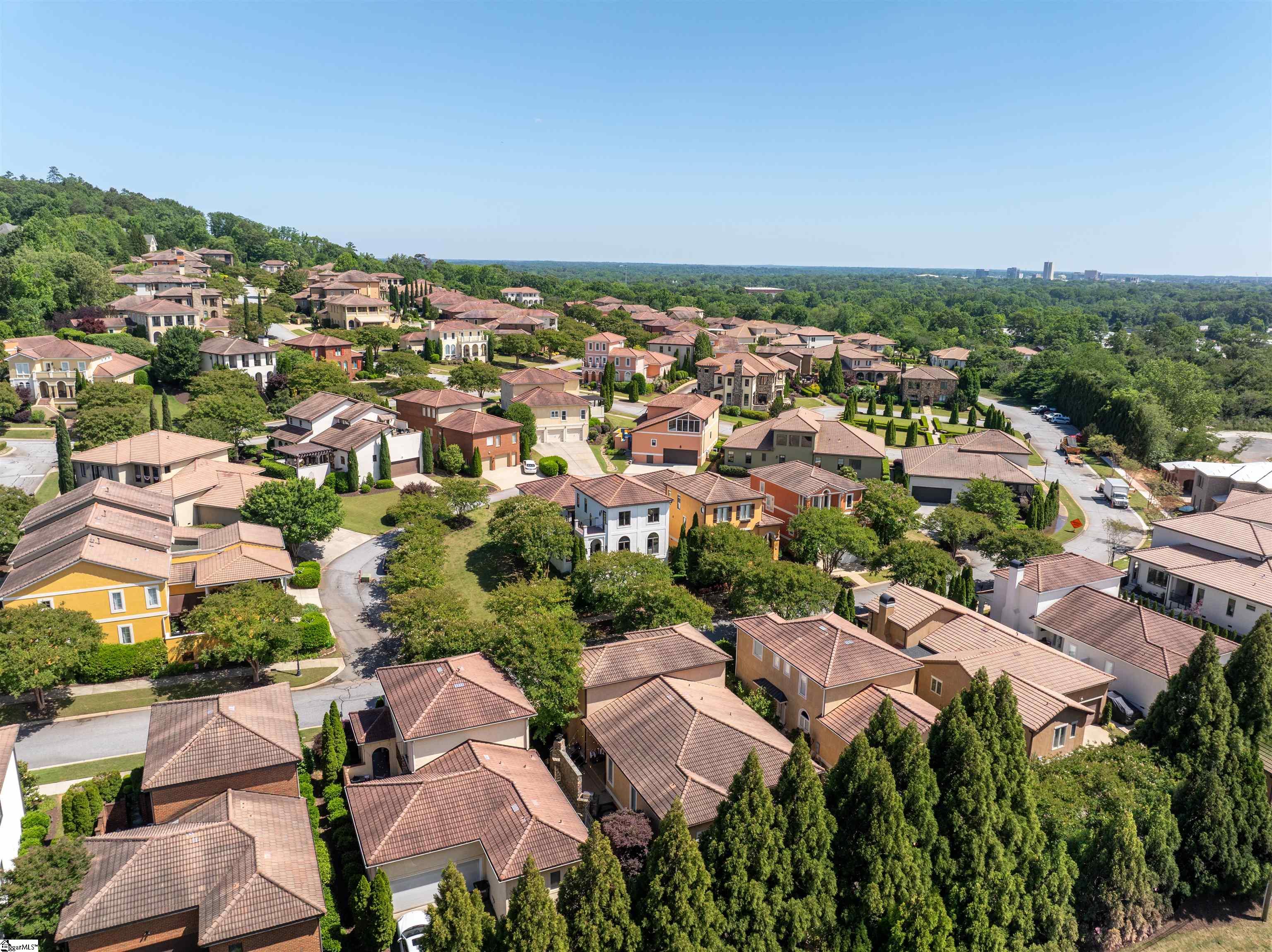 8 Arezzo Drive Property Photo 3