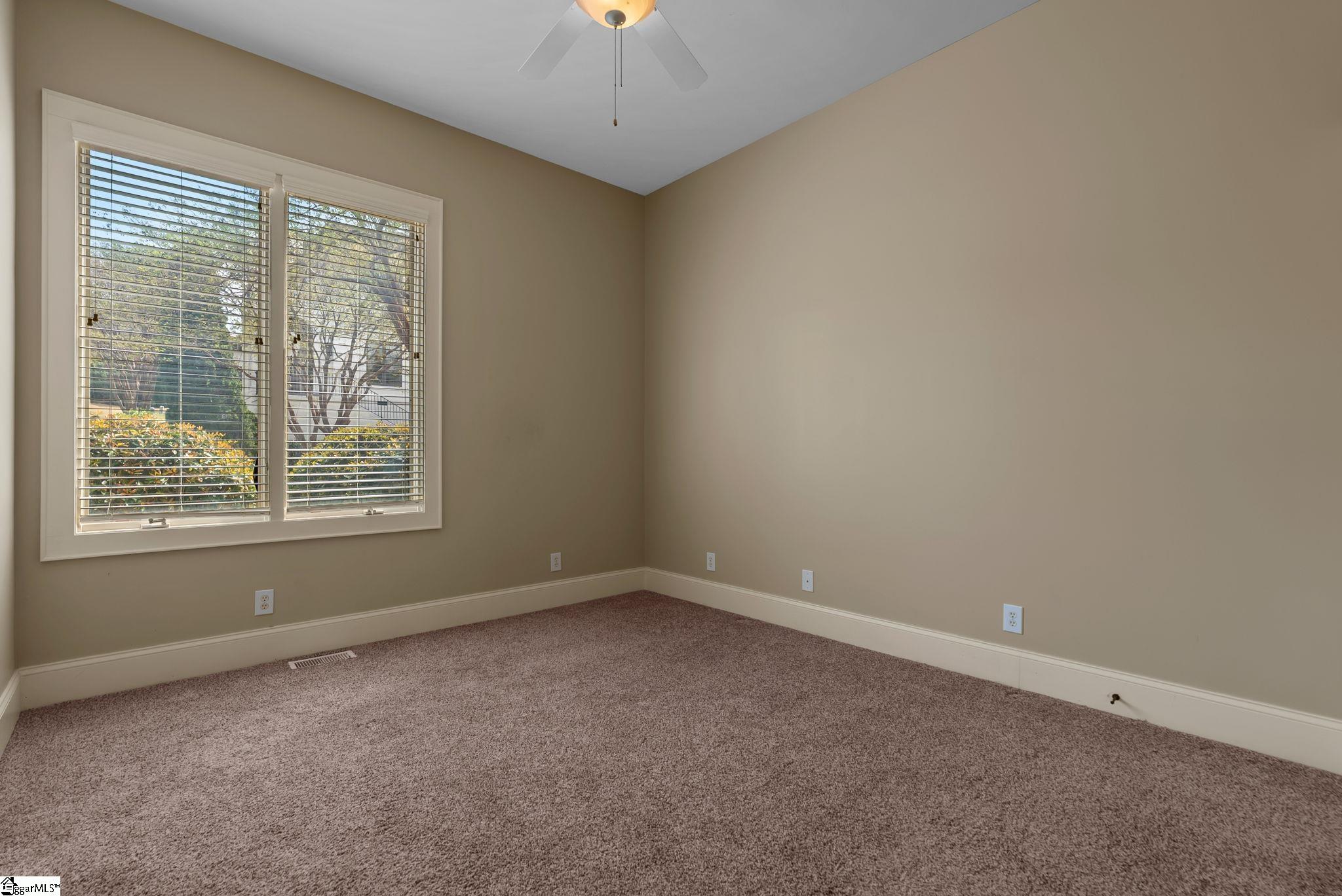 8 Arezzo Drive Property Photo 29