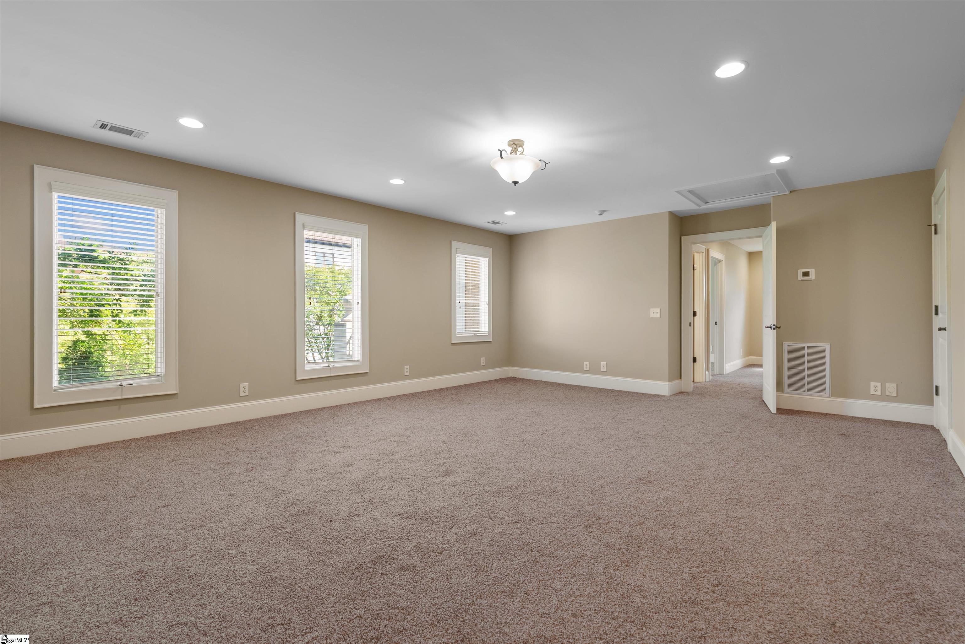 8 Arezzo Drive Property Photo 31