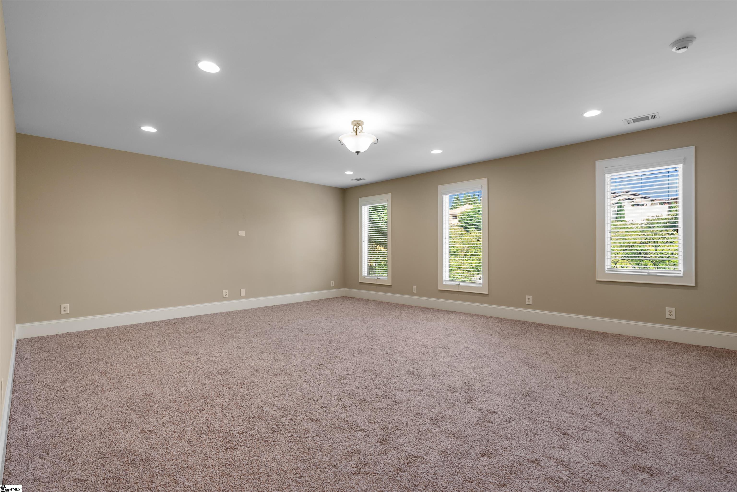 8 Arezzo Drive Property Photo 32