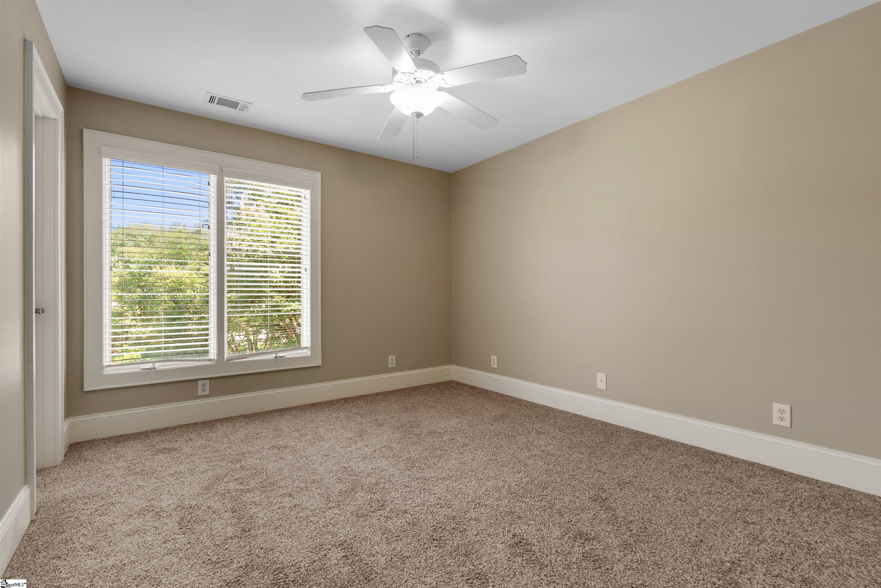8 Arezzo Drive Property Photo 34