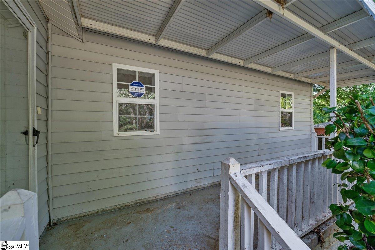 102 Rasor Drive Property Photo 3