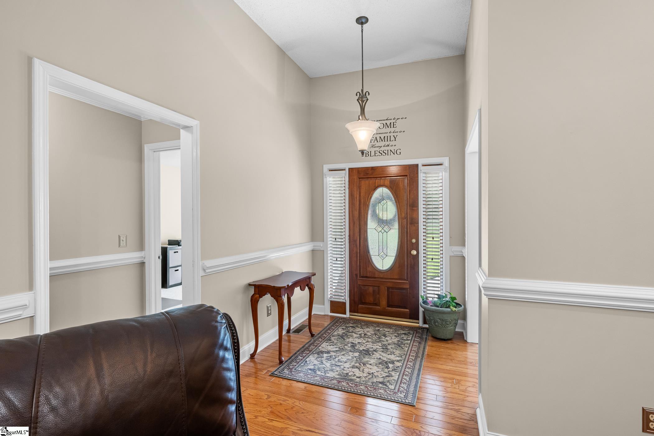 204 Torrey Court Property Photo 6