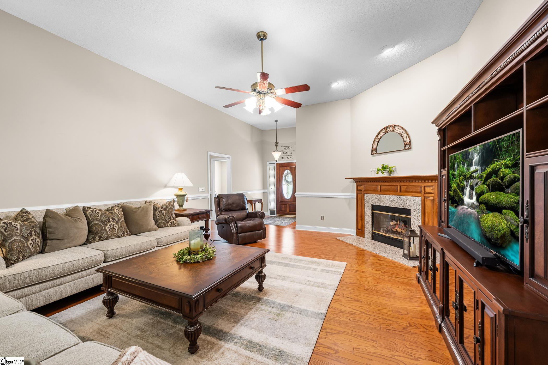 204 Torrey Court Property Photo 9