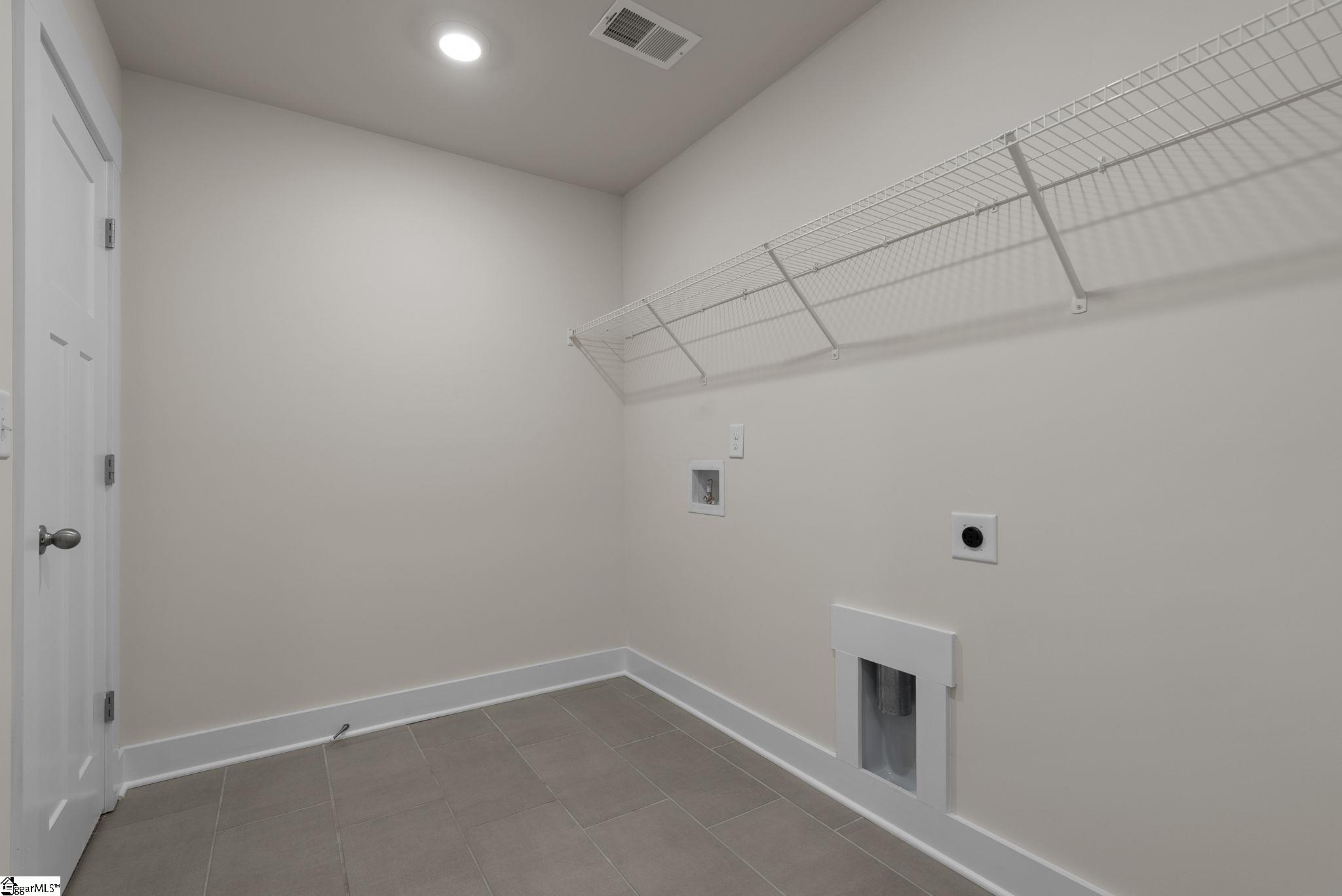 304 Garrison Grove Drive Property Photo 31