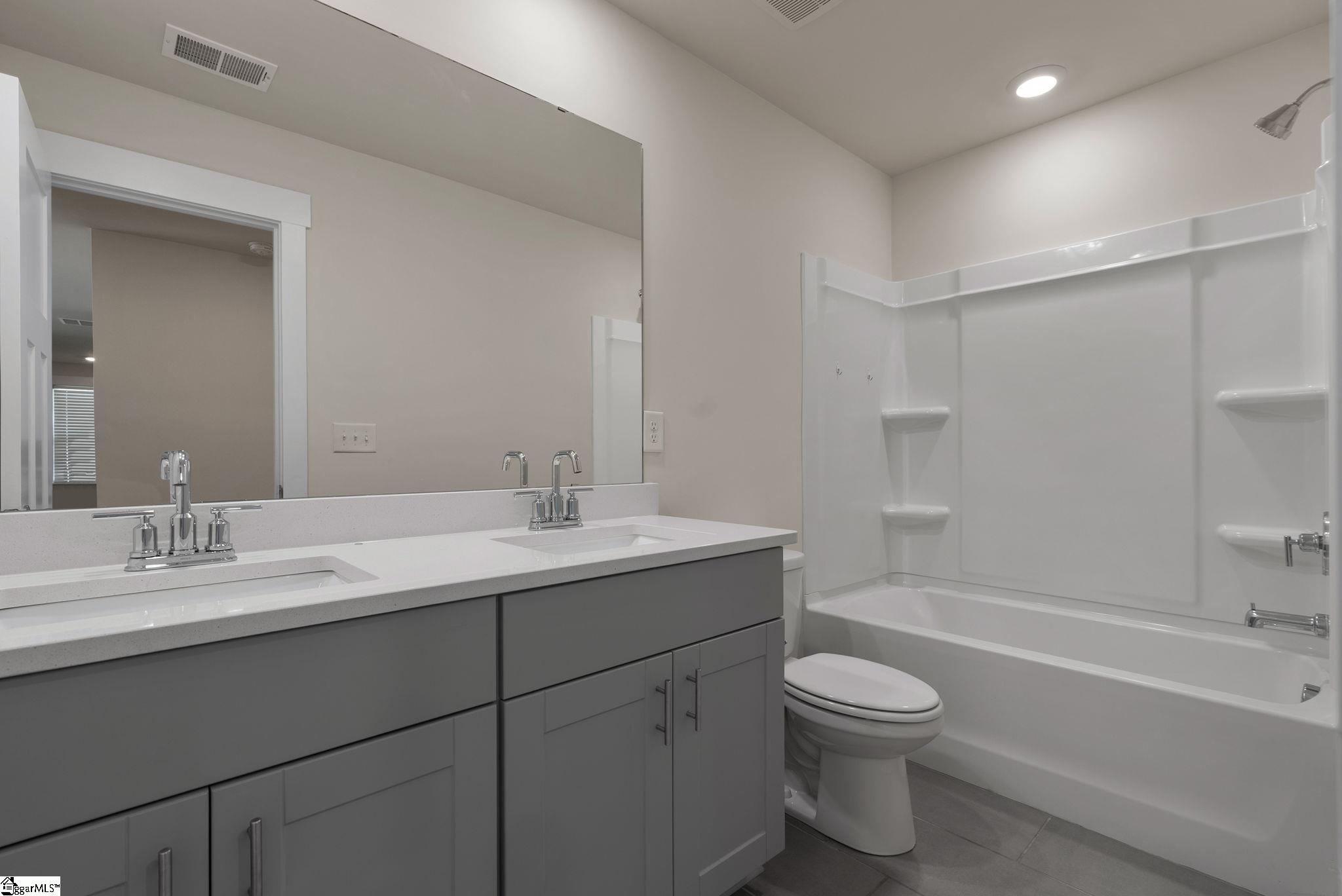304 Garrison Grove Drive Property Photo 32