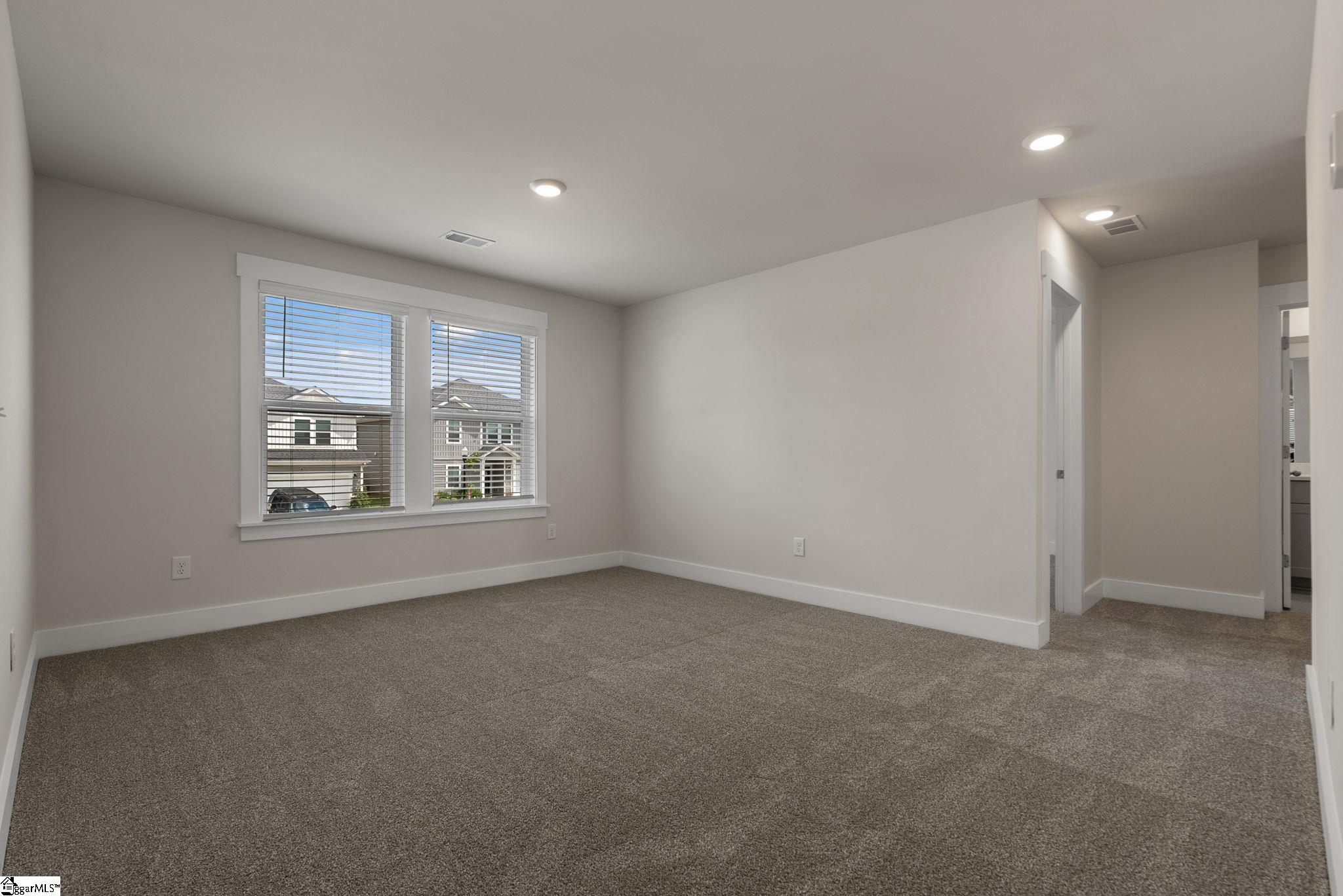 304 Garrison Grove Drive Property Photo 33