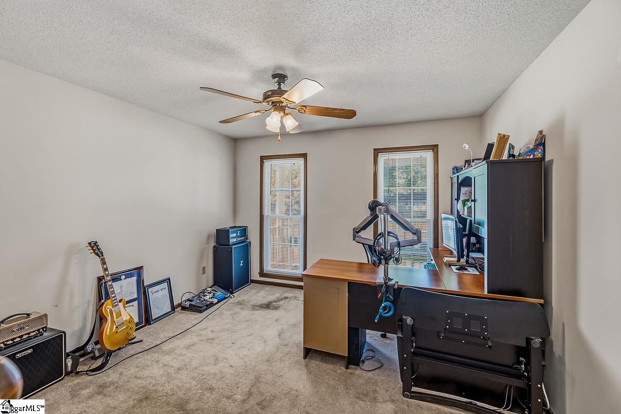 7 Ashley Lane Property Photo 19