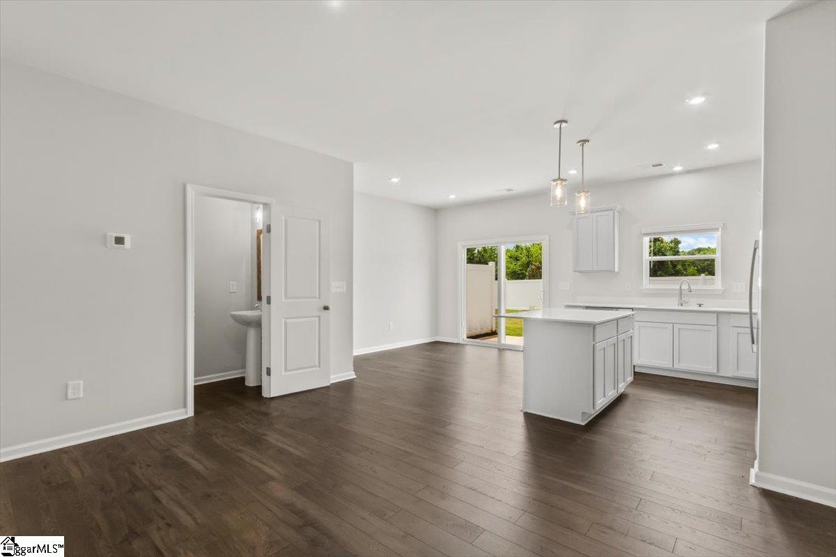 305 Abingdon Way Property Photo 10