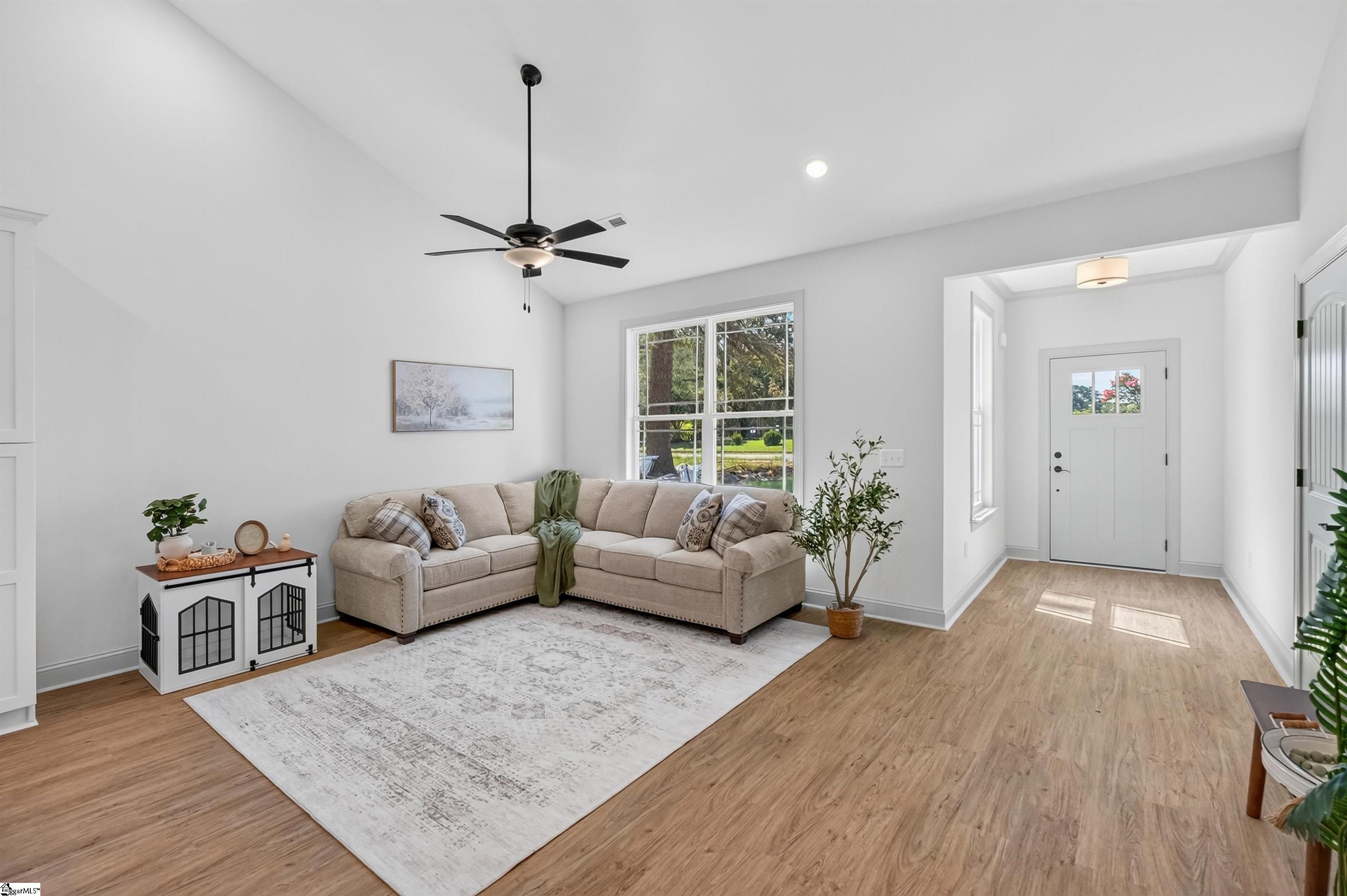 203 Blue Ridge Avenue Property Photo 7
