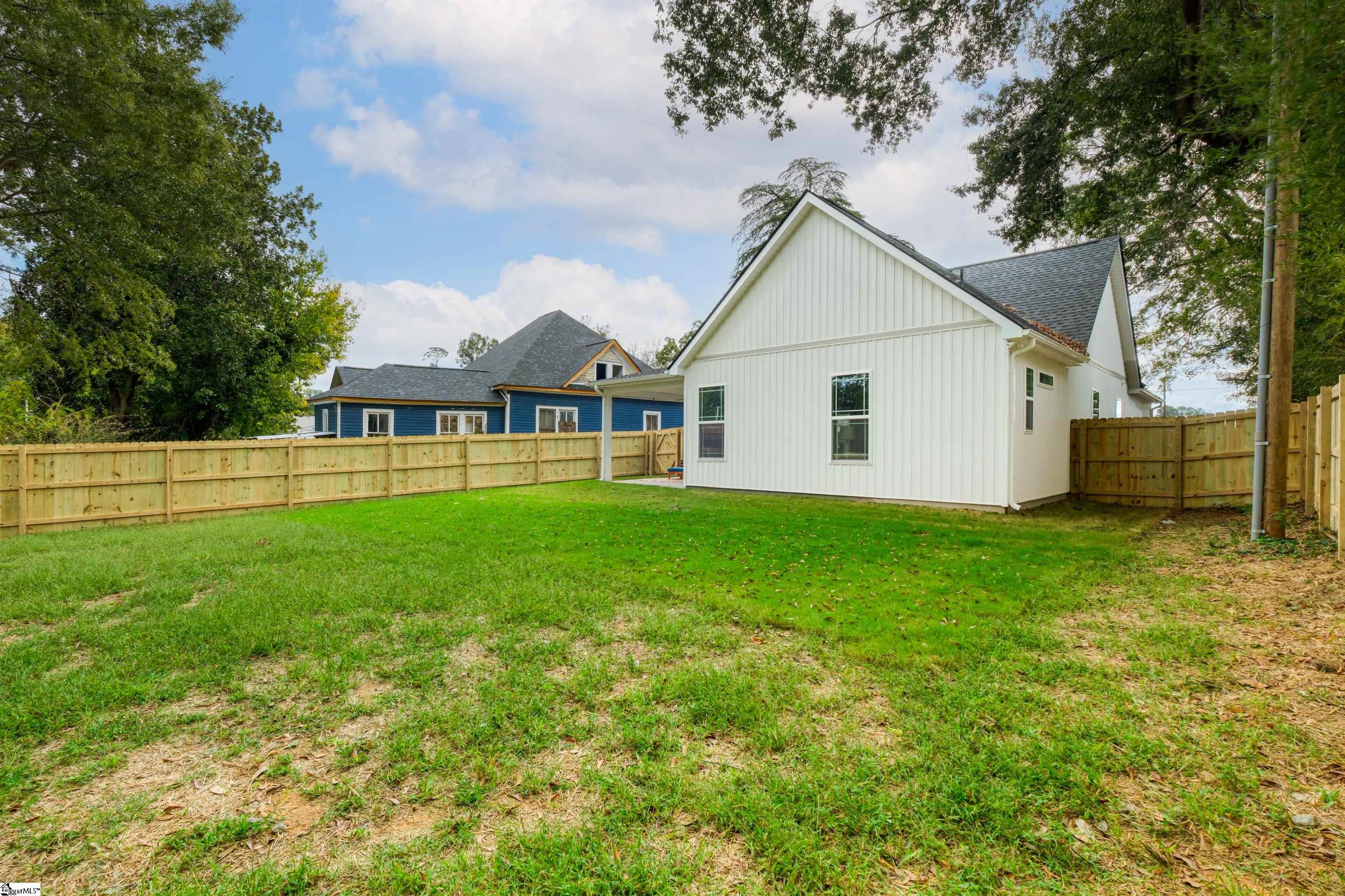 203 Blue Ridge Avenue Property Photo 27