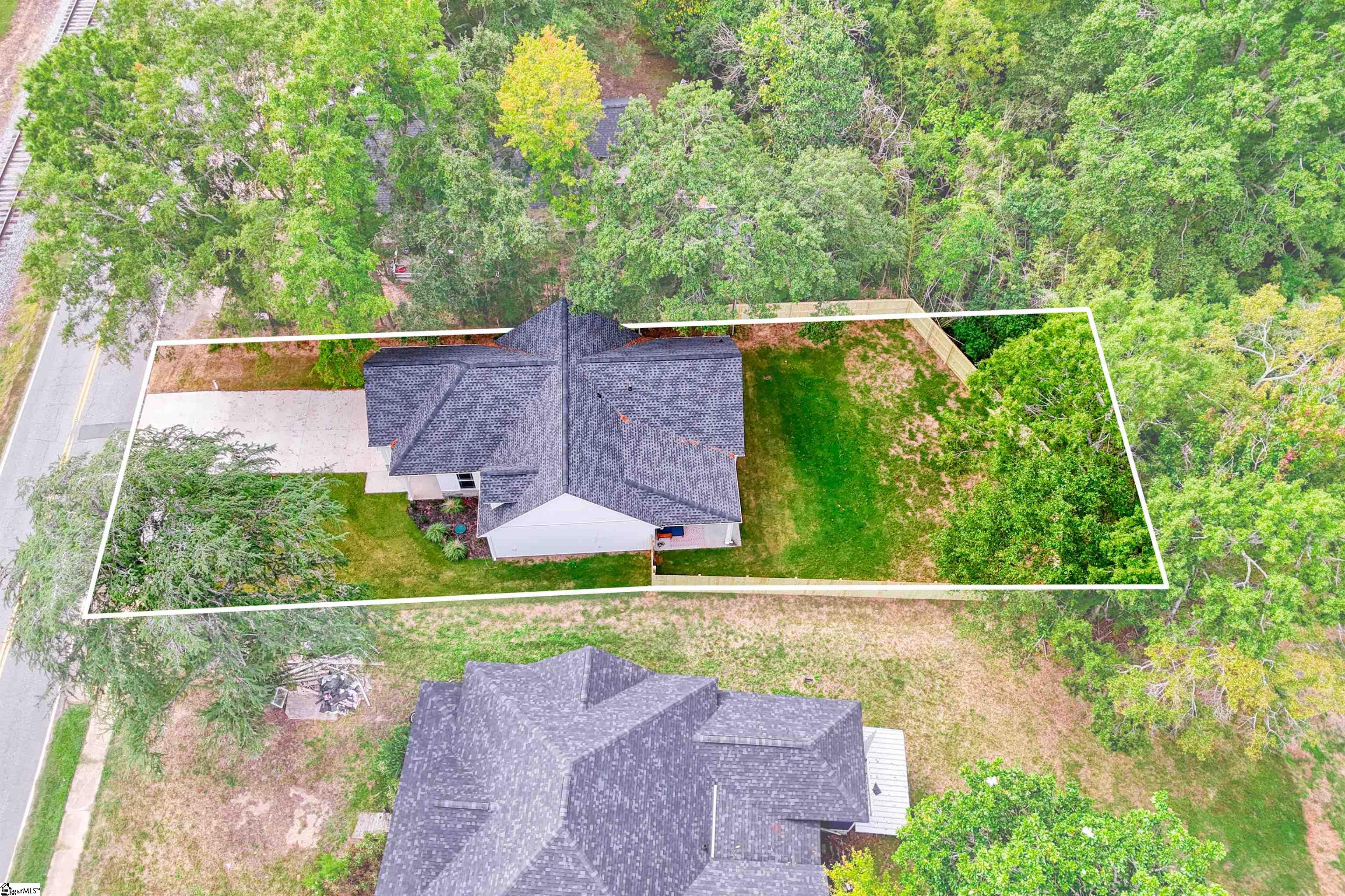 203 Blue Ridge Avenue Property Photo 28