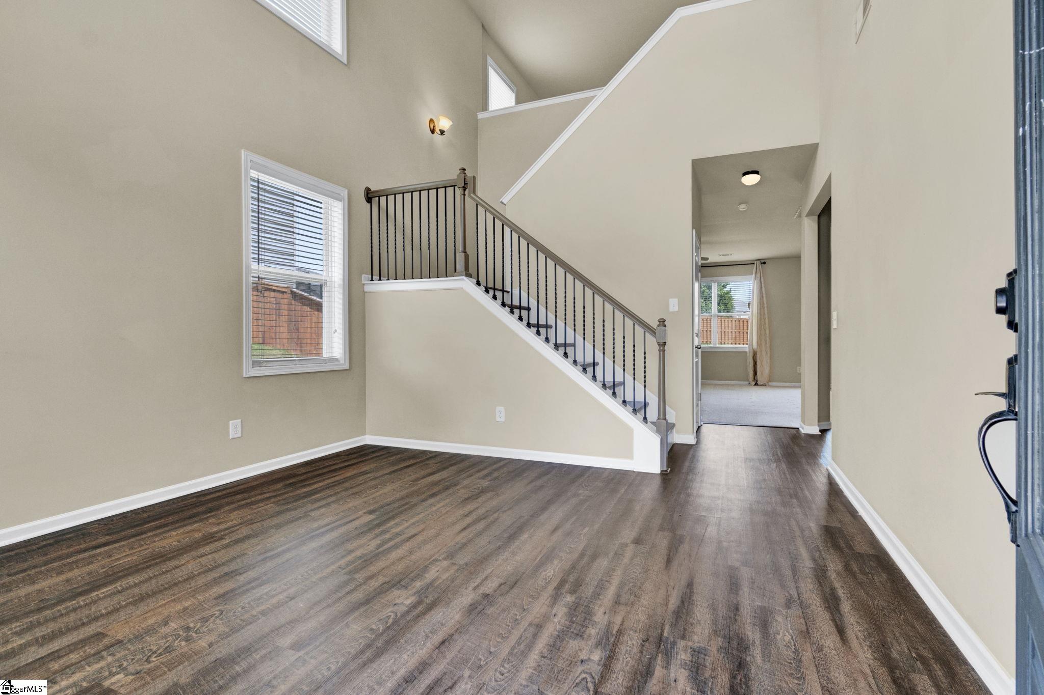 105 Yount Court Property Photo 6