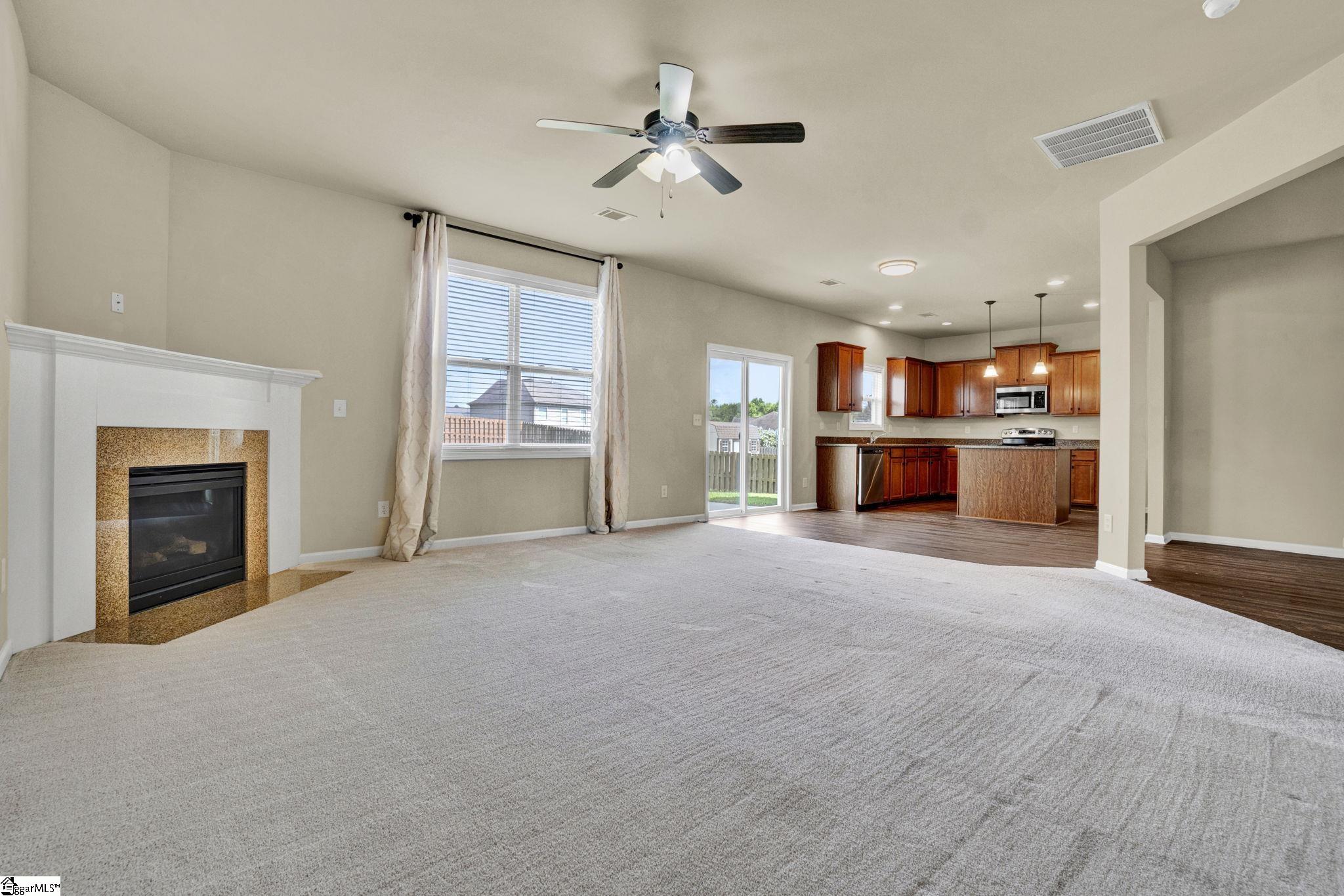 105 Yount Court Property Photo 9