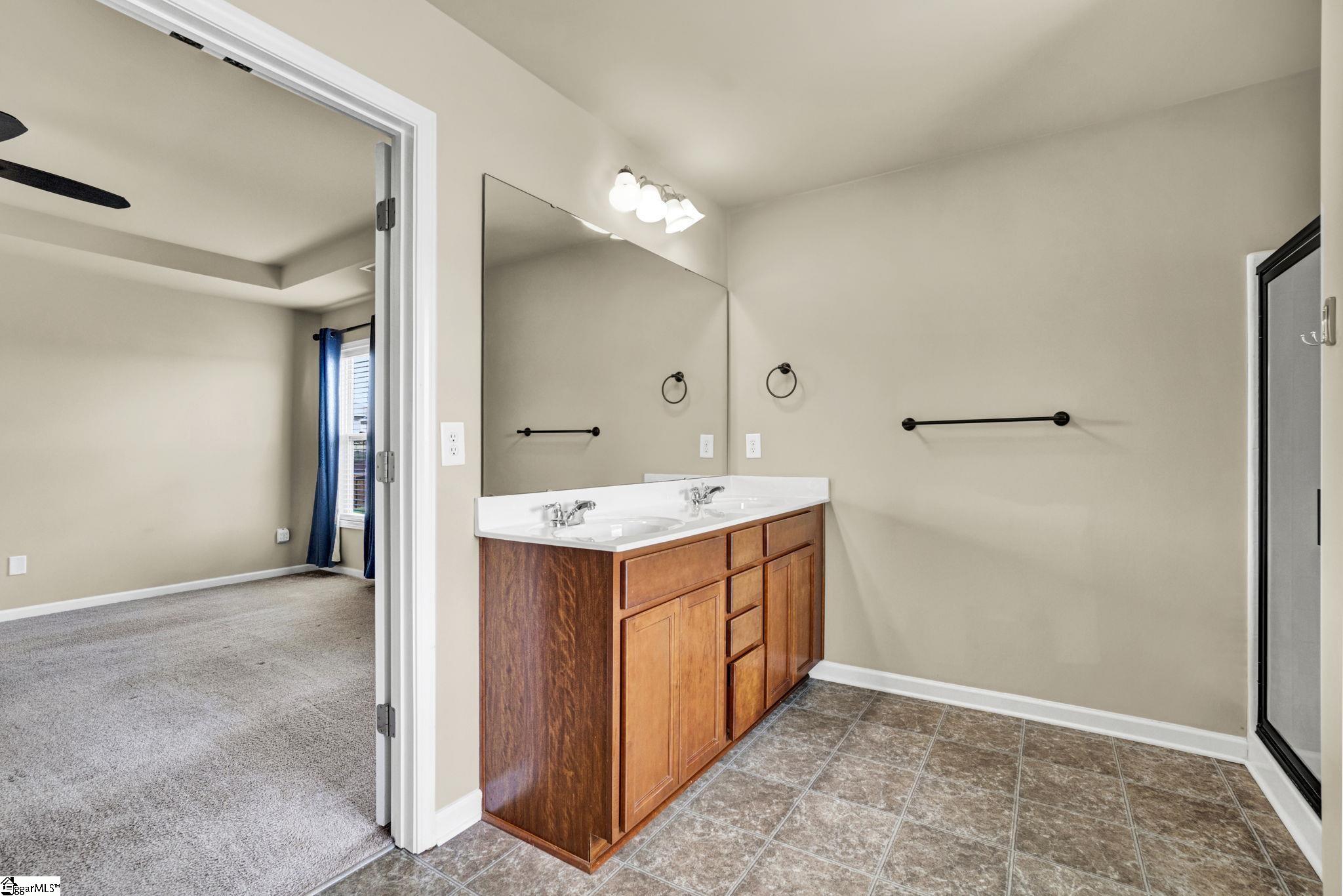105 Yount Court Property Photo 25