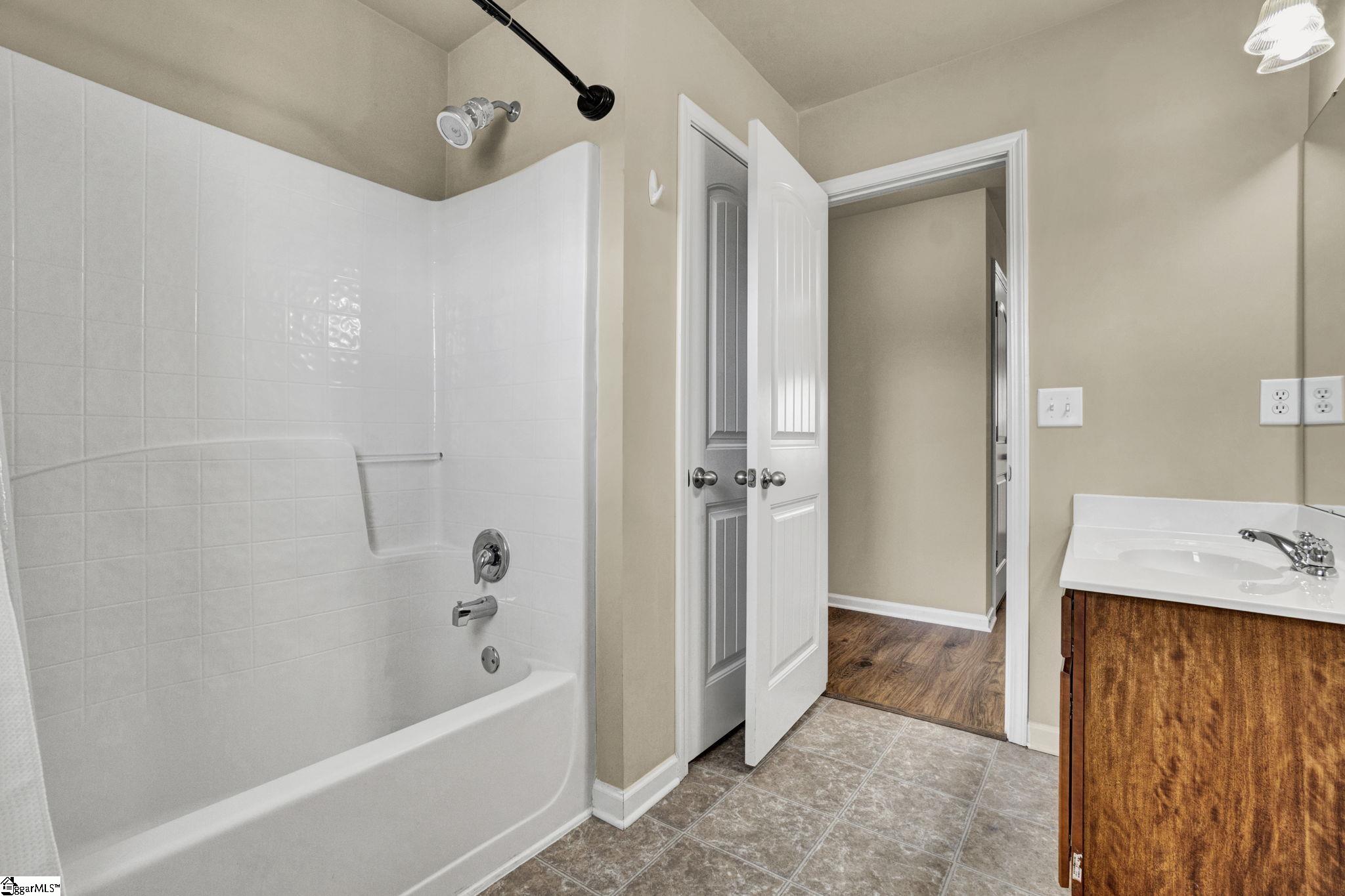 105 Yount Court Property Photo 31