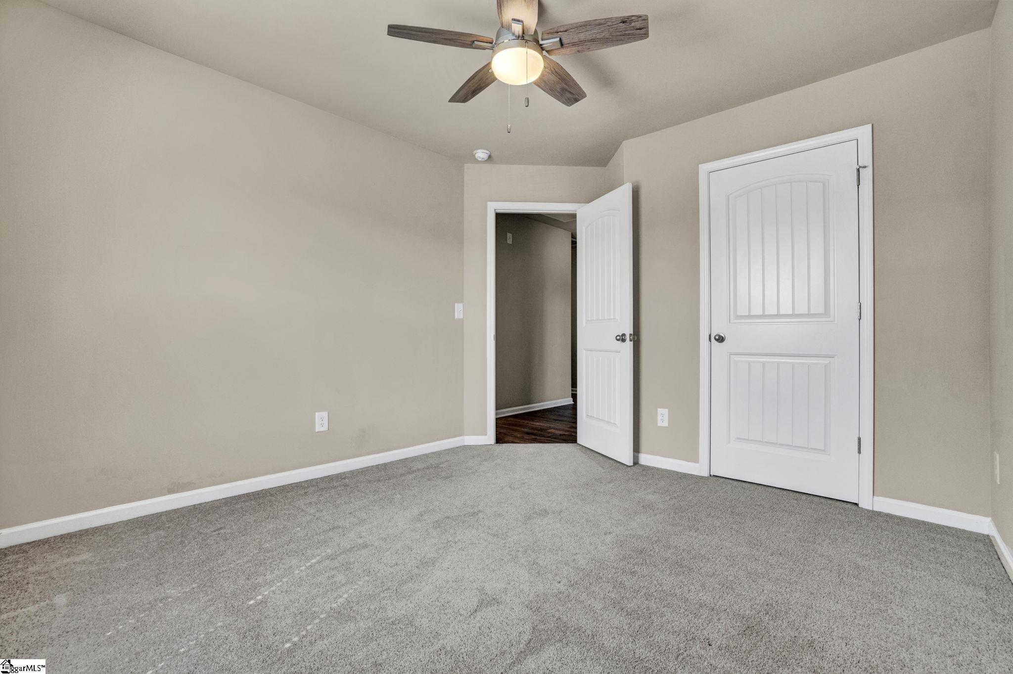 105 Yount Court Property Photo 34