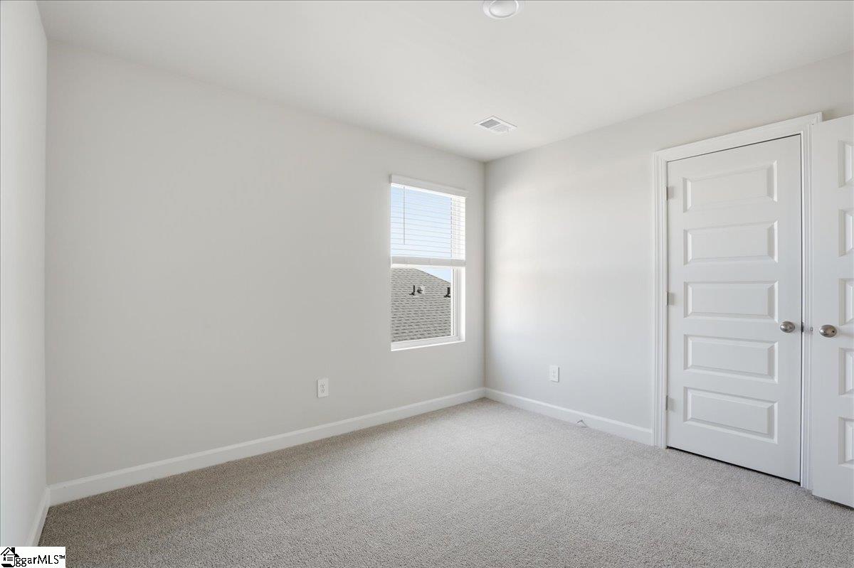 1565 Erindale Drive Property Photo 19