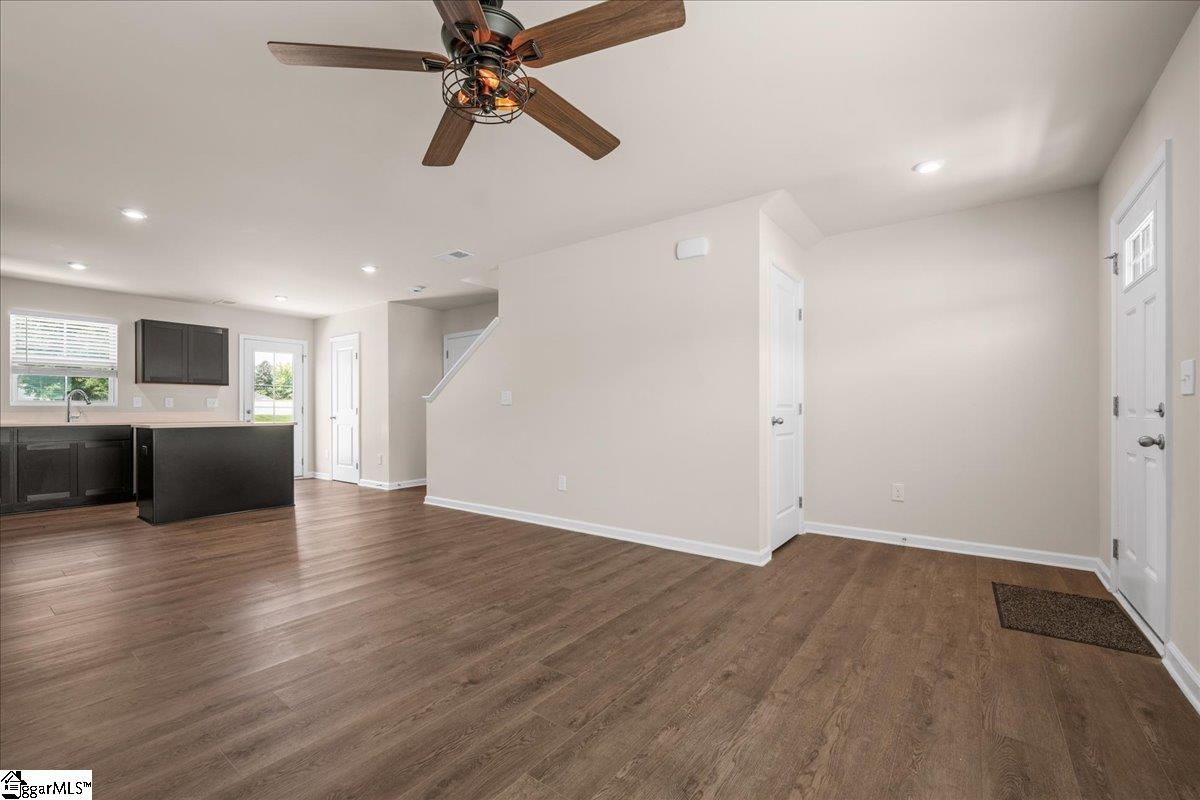 216 Highland Station Drive Property Photo 5