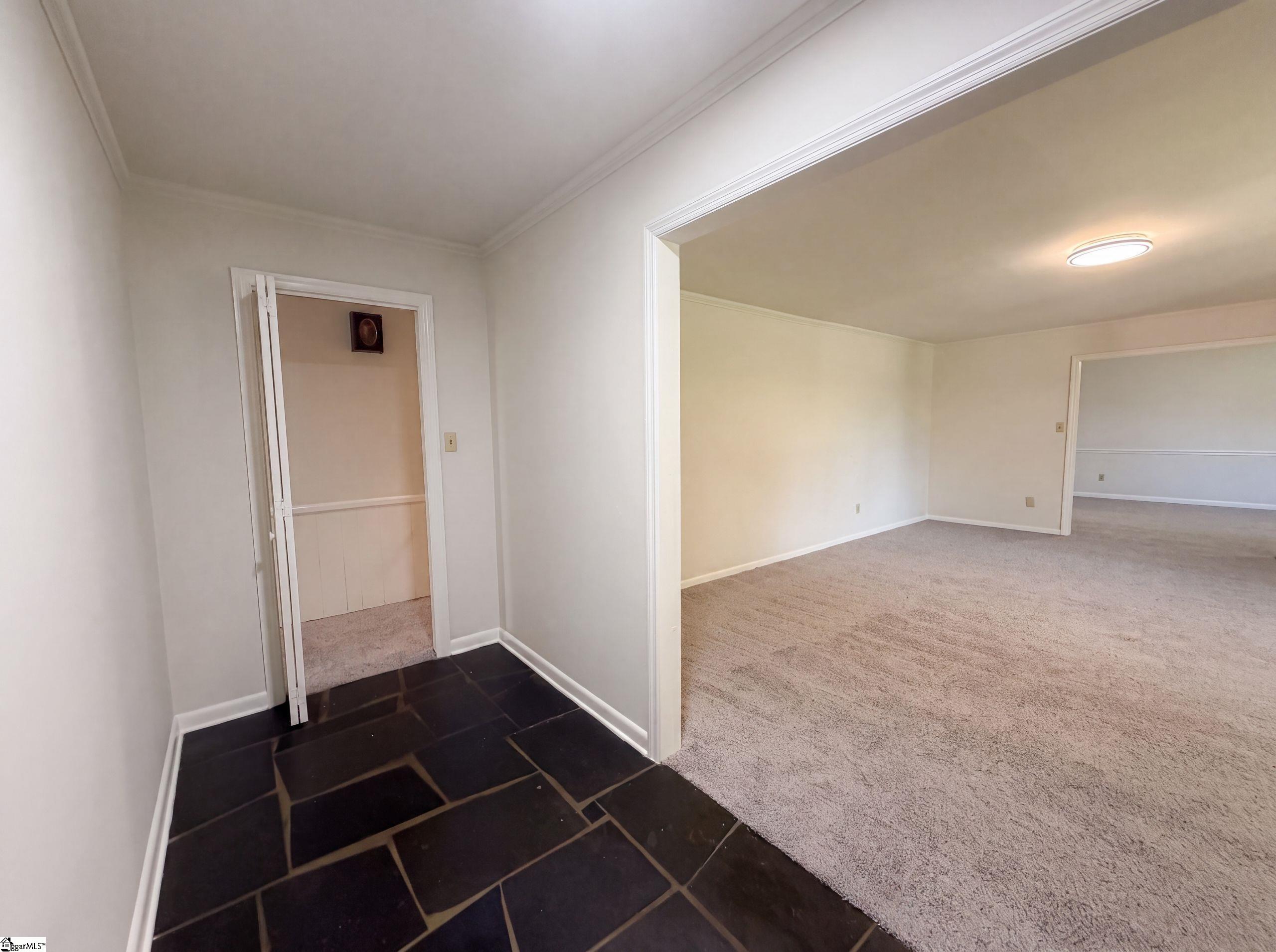 604 Meadowbrook Drive Property Photo 15