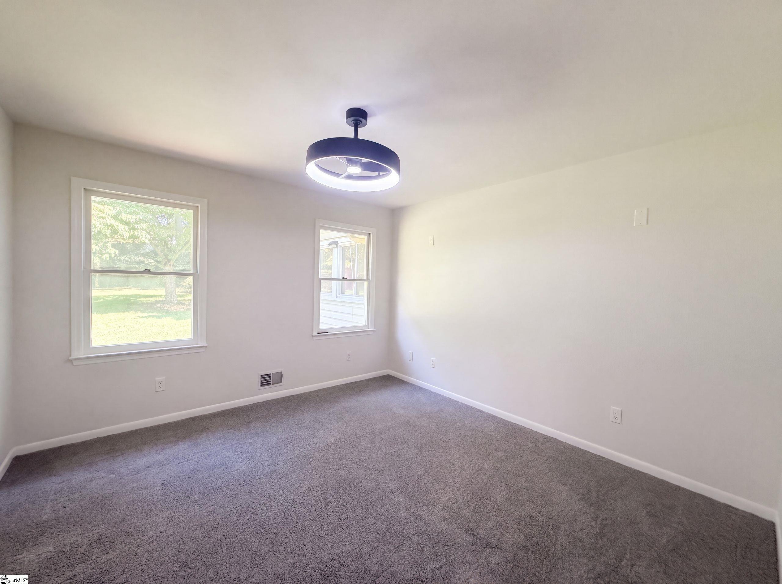 604 Meadowbrook Drive Property Photo 17