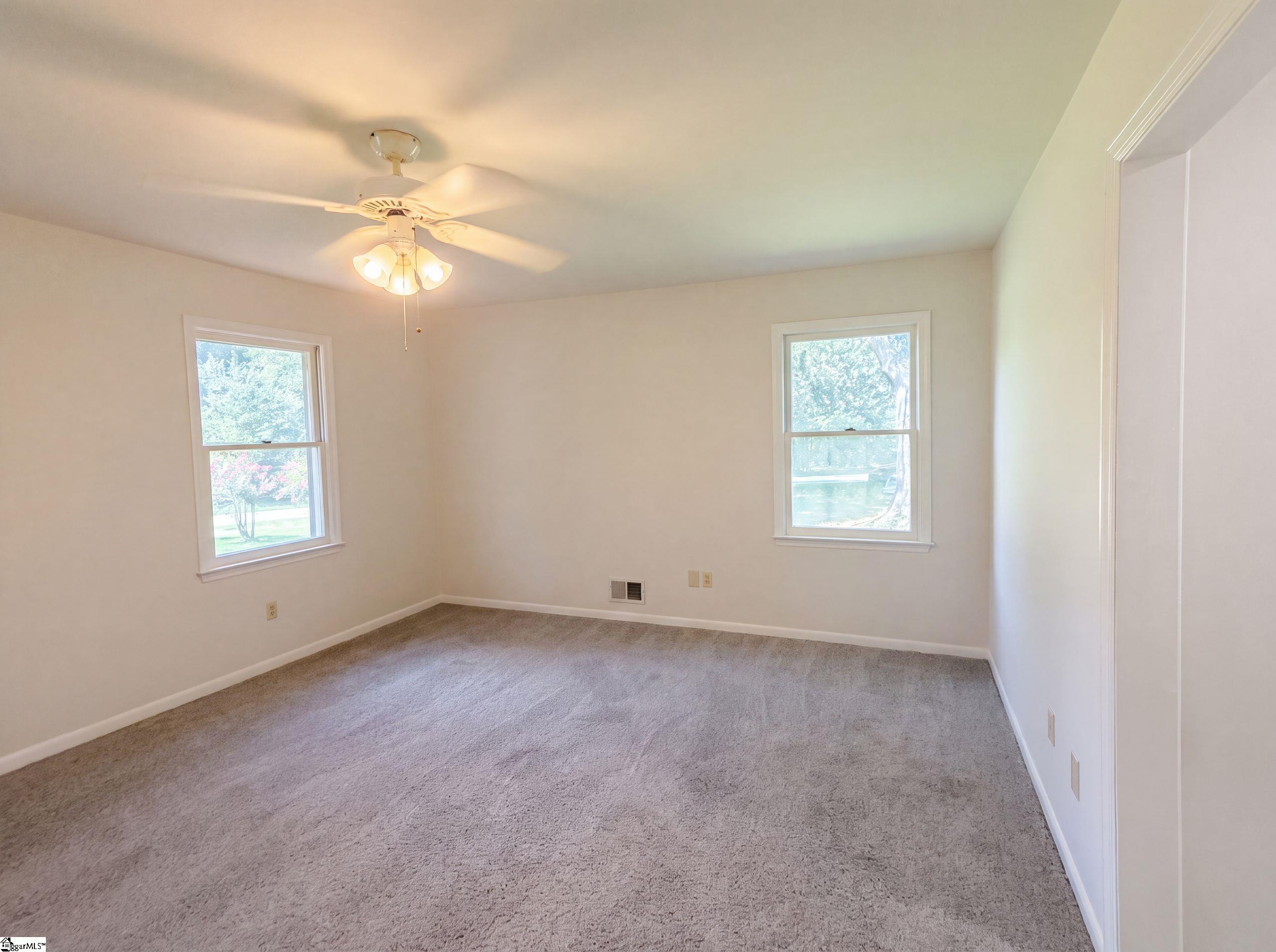 604 Meadowbrook Drive Property Photo 19