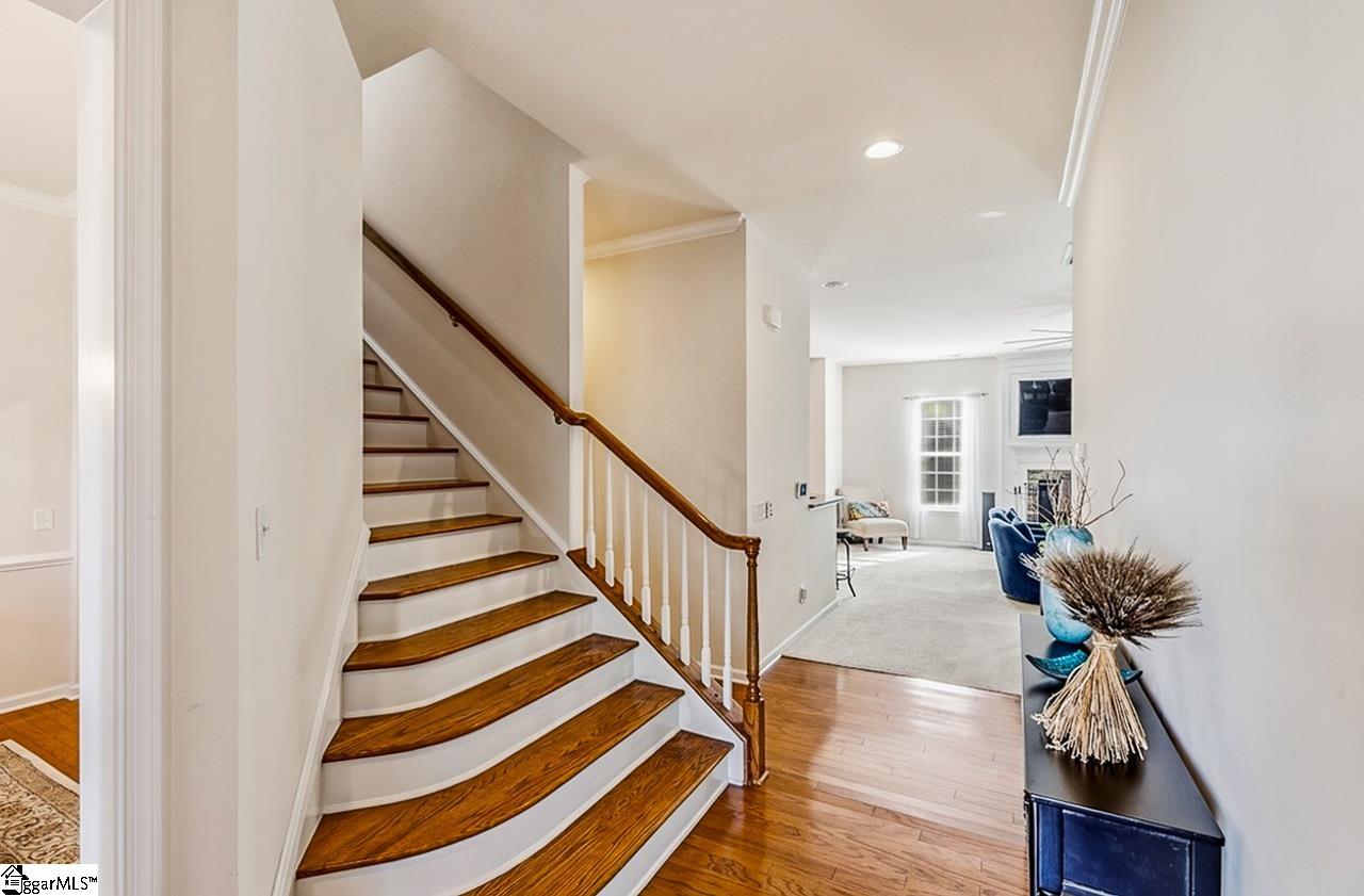 201 Chapel Hill Lane Property Photo 8