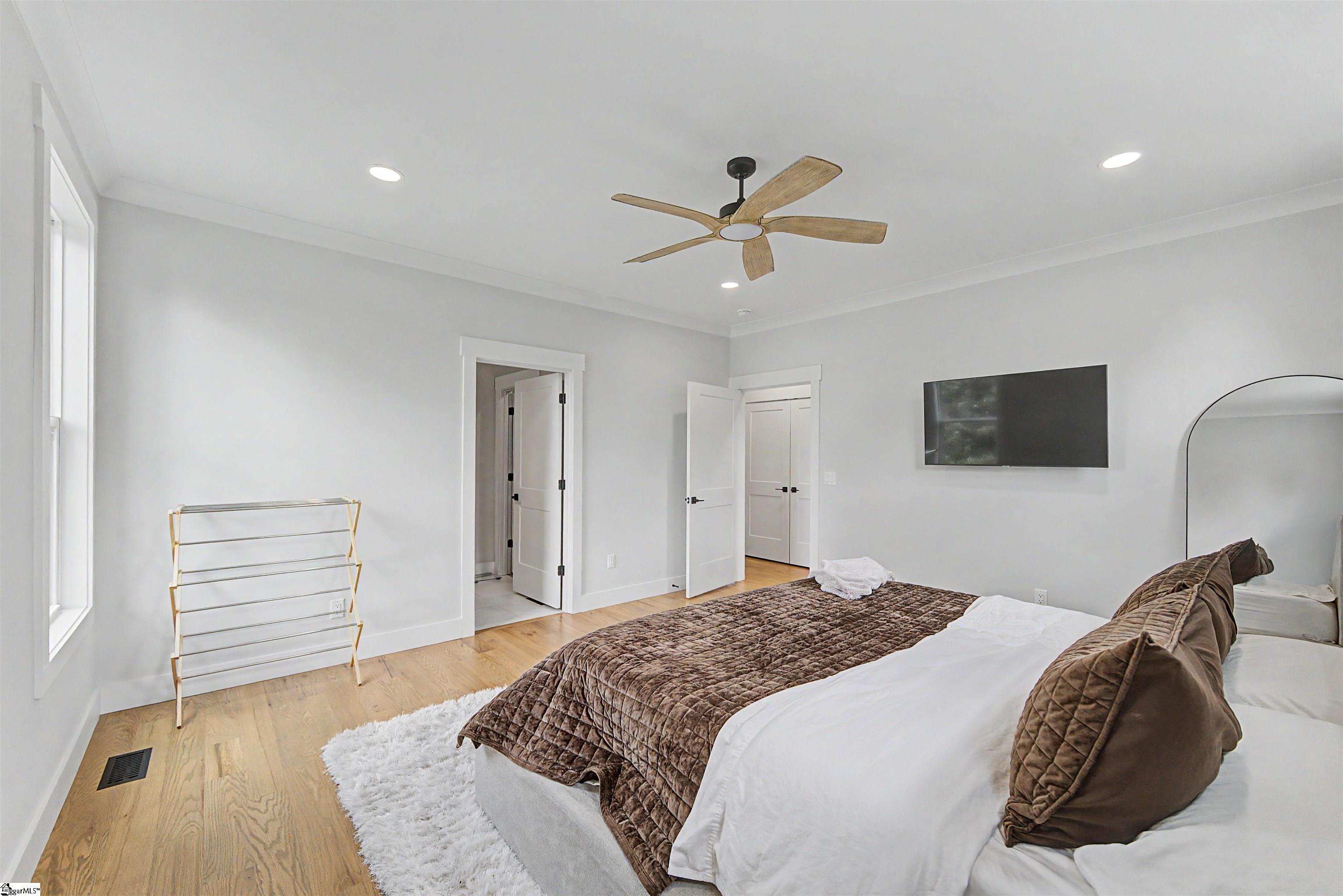 1598251 Property Photo 14