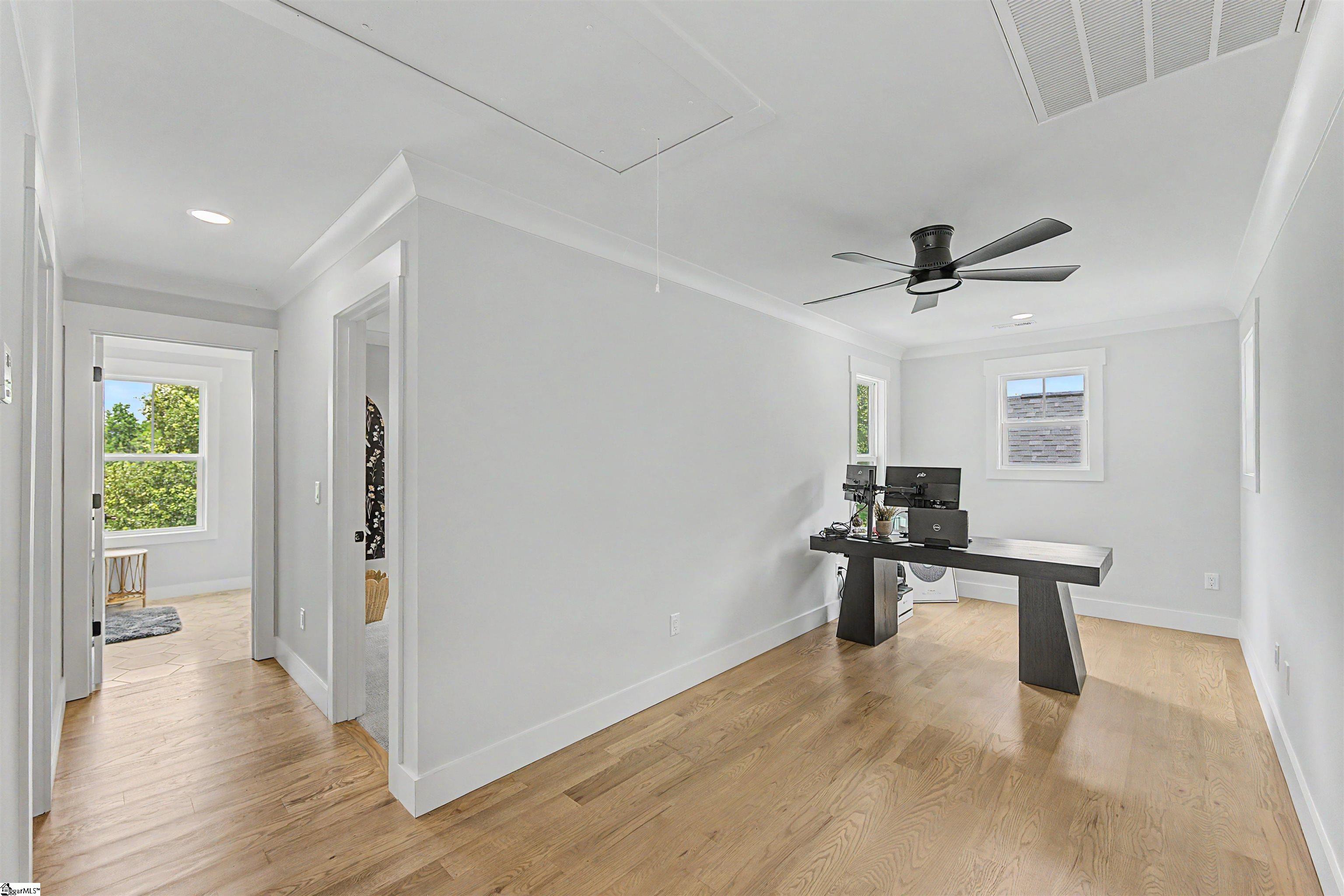 1598251 Property Photo 20