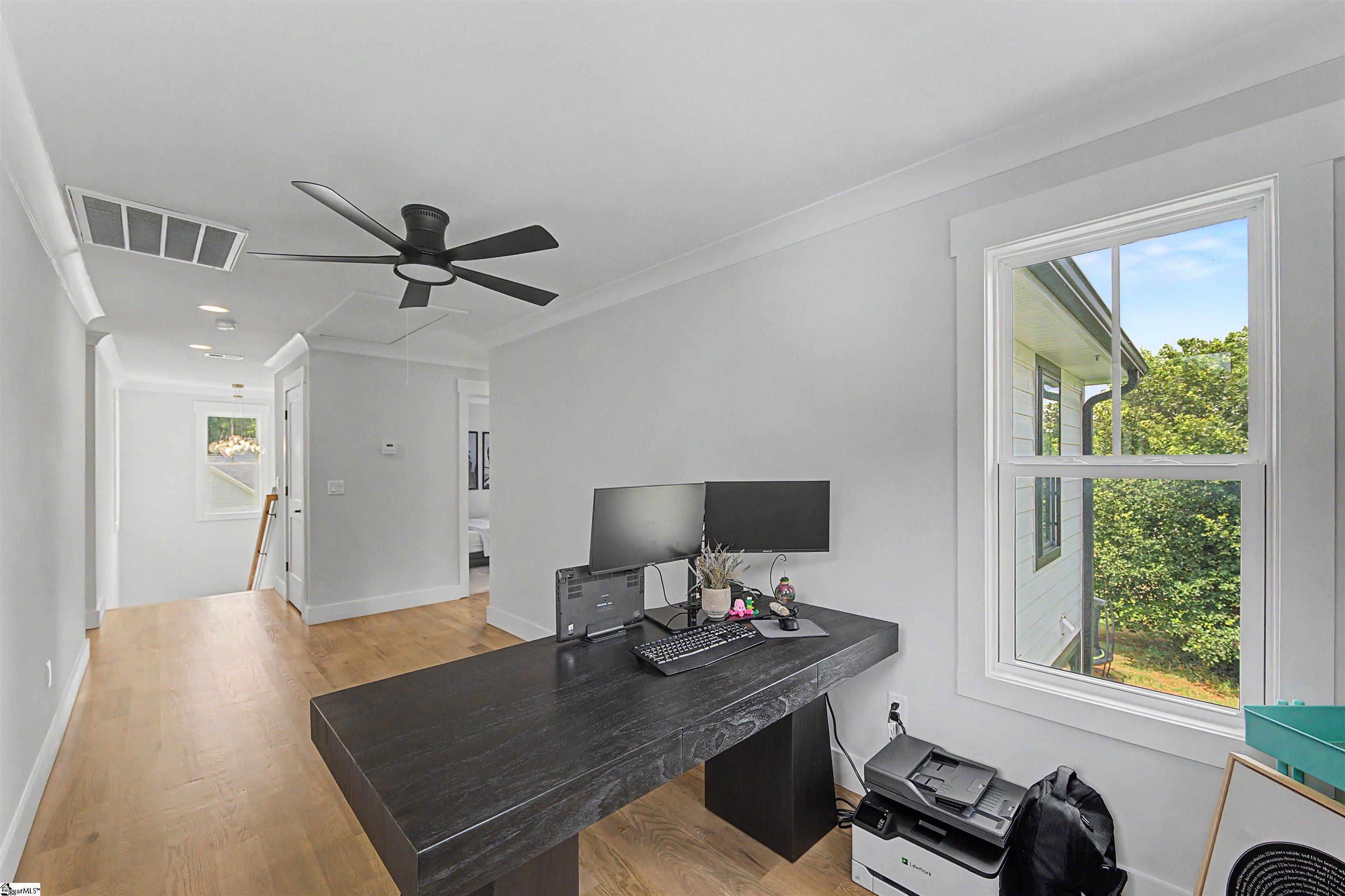 1598251 Property Photo 21