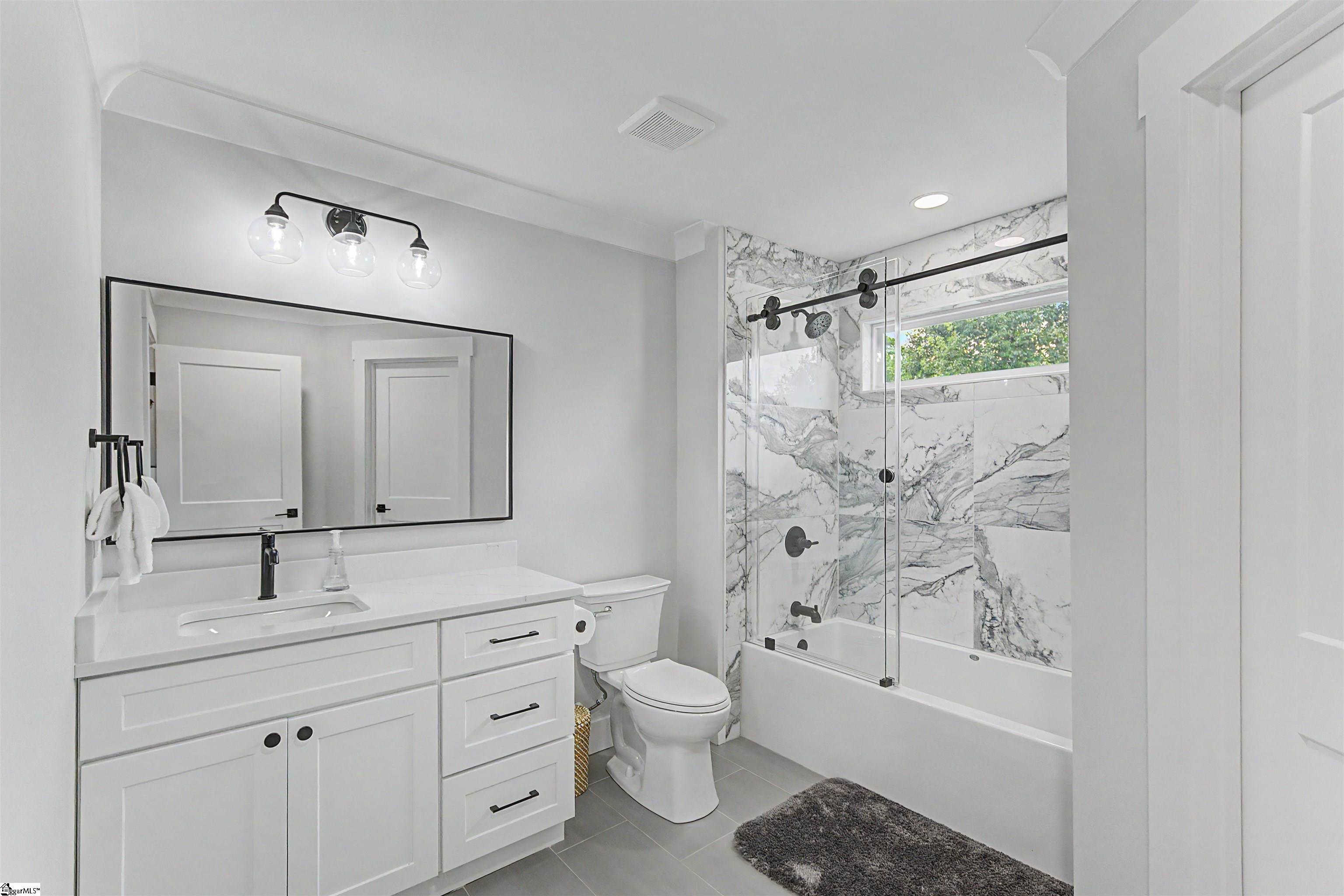 1598251 Property Photo 22