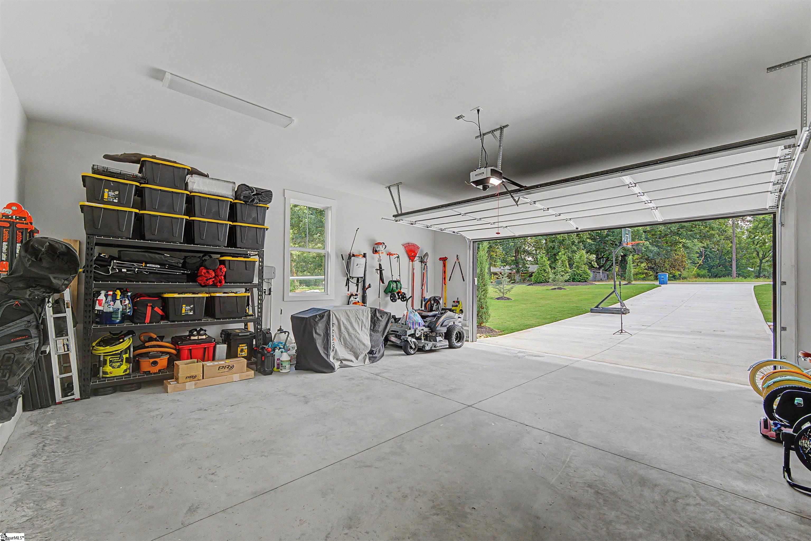 1598251 Property Photo 33