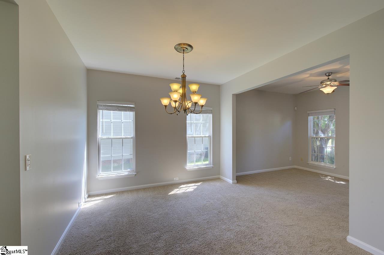 210 Highgate Circle Property Photo 10