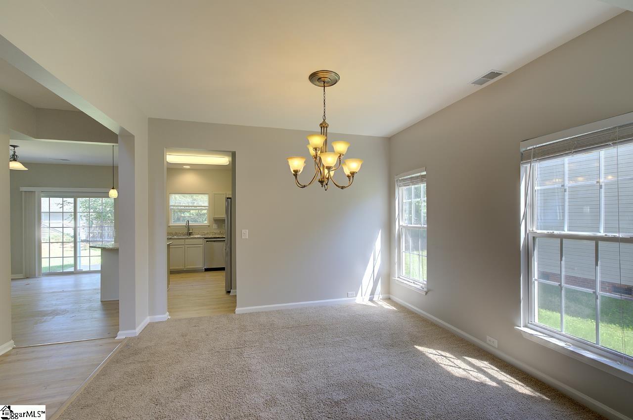 210 Highgate Circle Property Photo 13