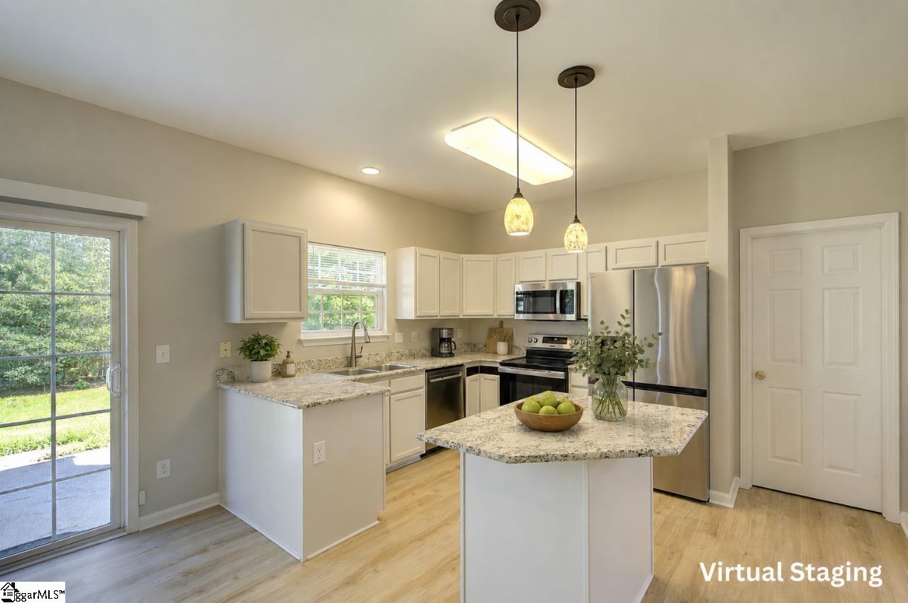 210 Highgate Circle Property Photo 16