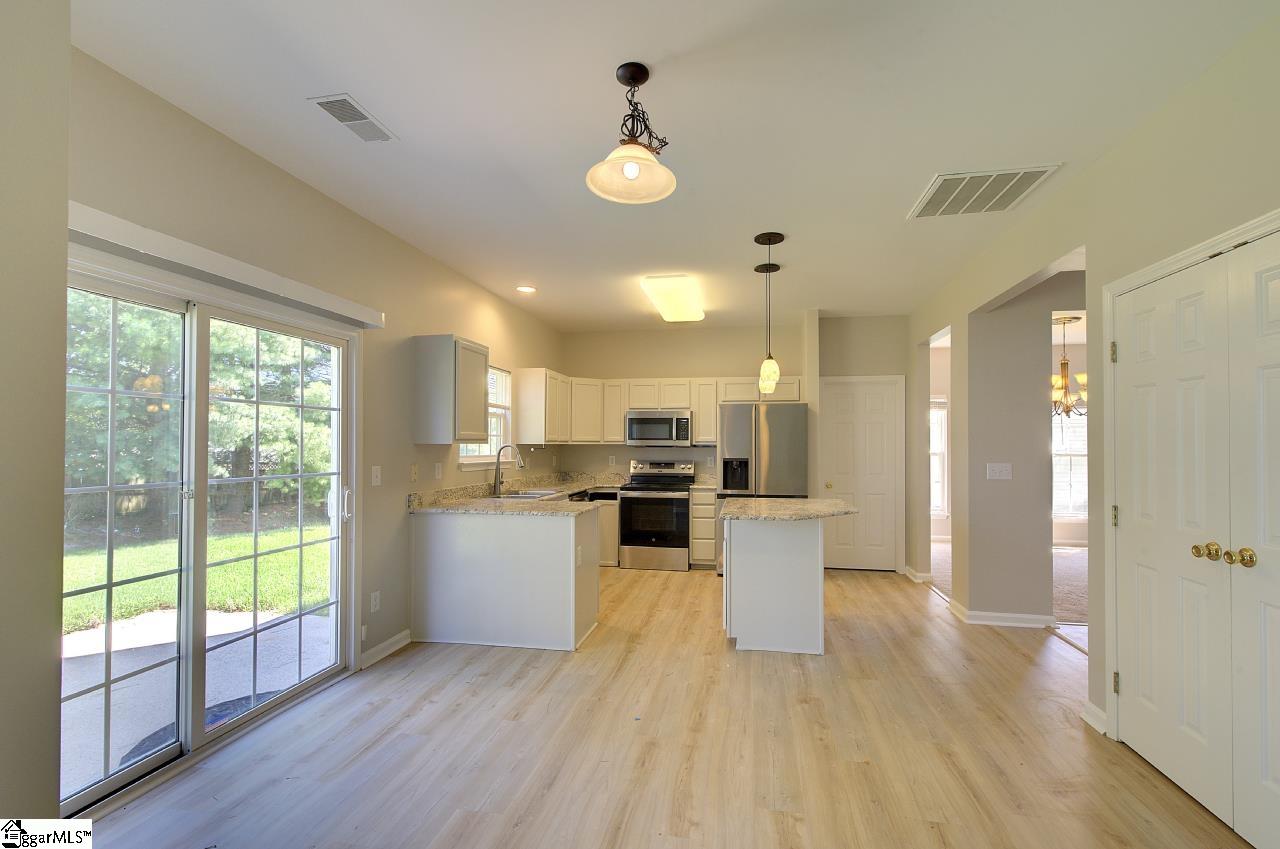 210 Highgate Circle Property Photo 23