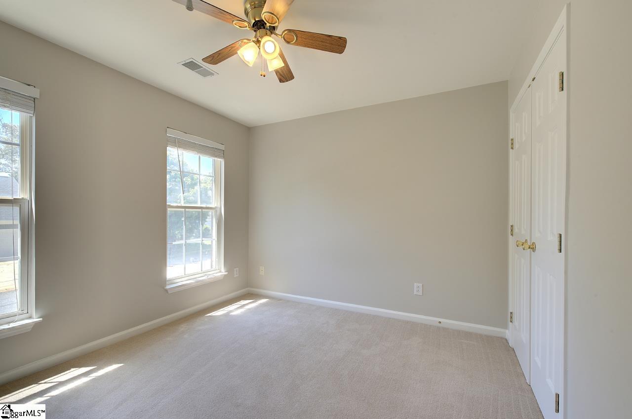 210 Highgate Circle Property Photo 34