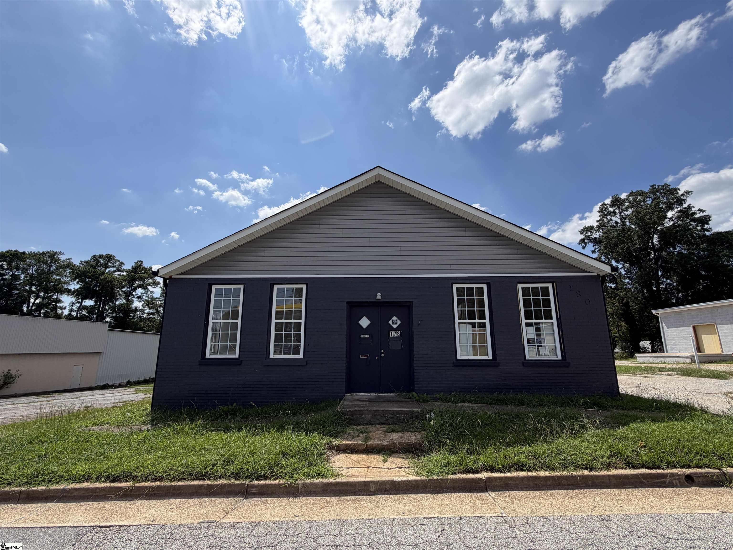 180 John B White Sr Boulevard Property Photo 1